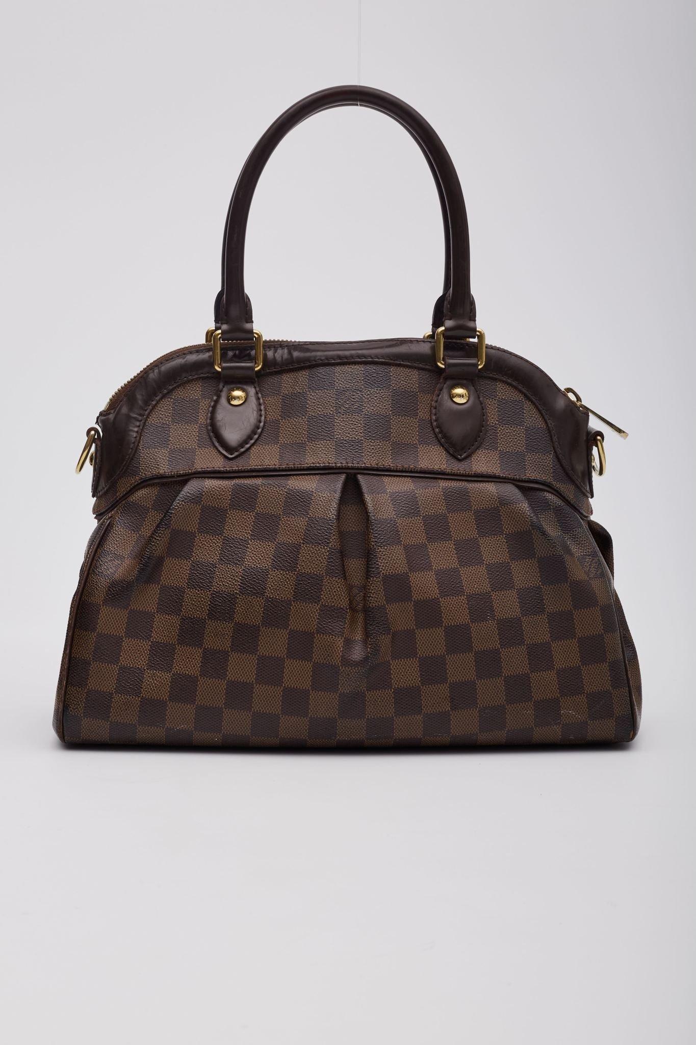 Louis Vuitton Damier Ebene Canvas Trevi PM Bag In Good Condition For Sale In Montreal, Quebec