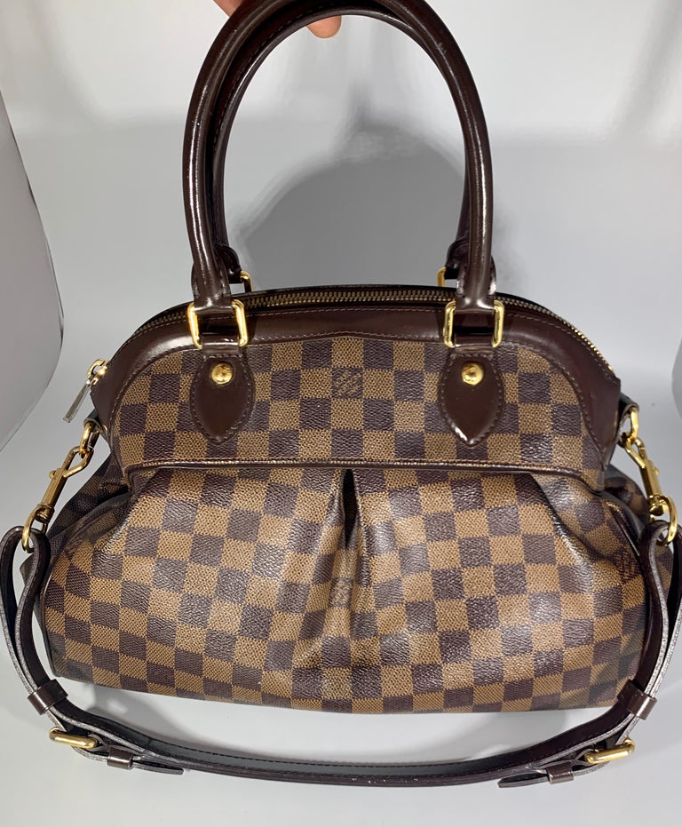 LOUIS VUITTON Damier Ebene Canvas Trevi PM Bag, Like New For Sale at ...
