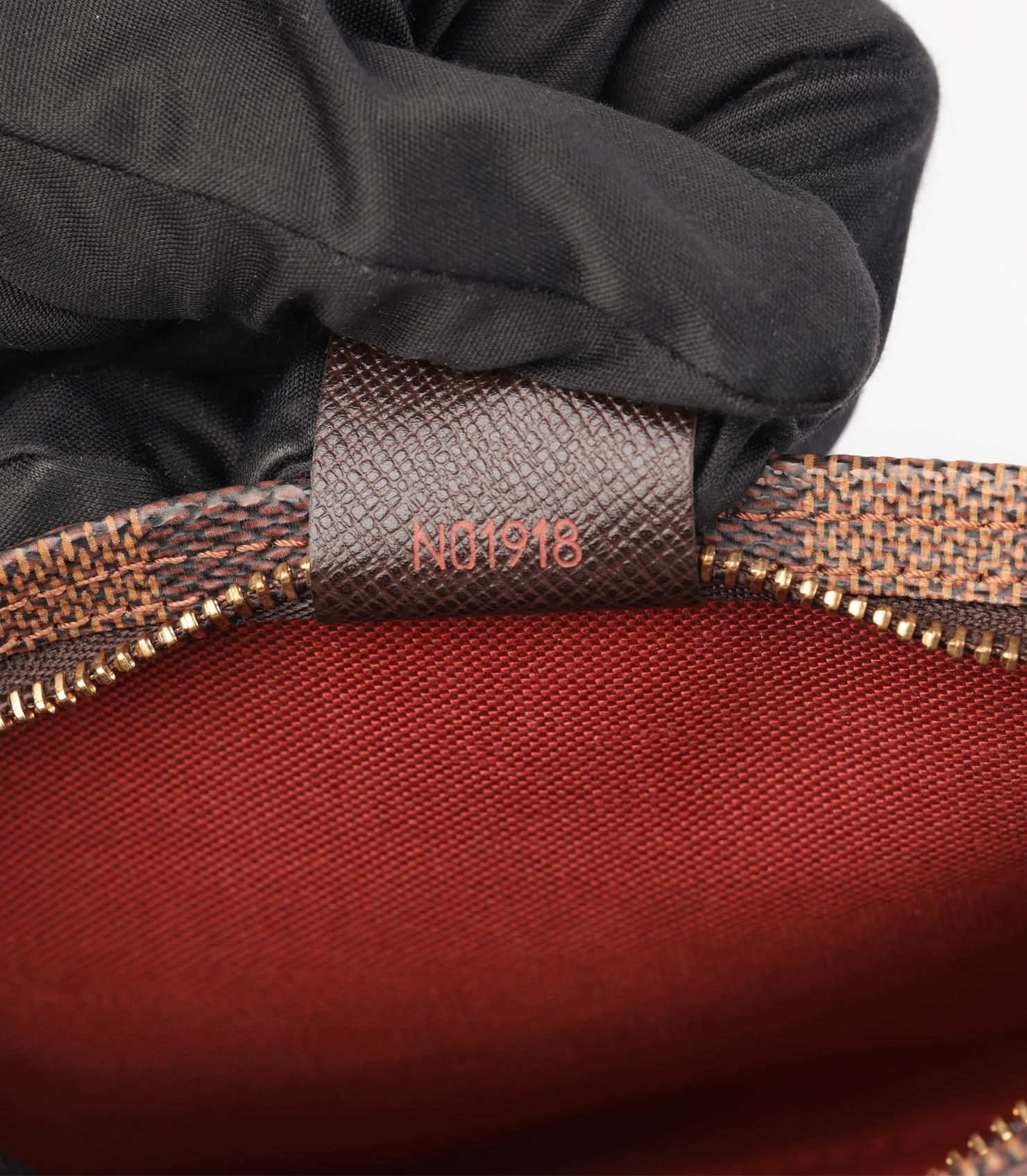 Louis Vuitton - Truss Pouch en toile Damier Ebene Coates et cuir de veau marron en vente 5