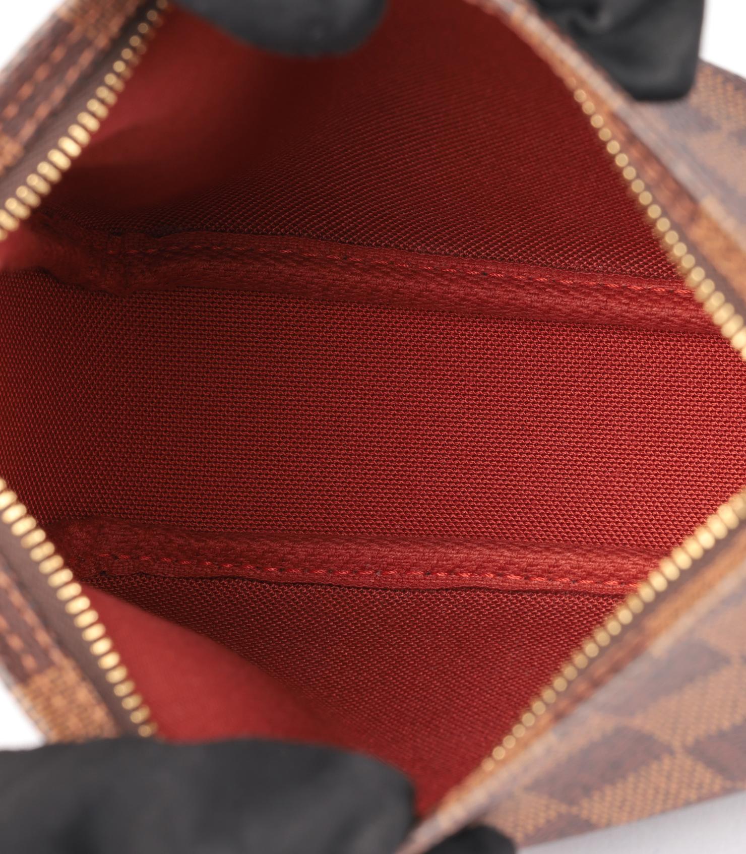 Louis Vuitton - Truss Pouch en toile Damier Ebene Coates et cuir de veau marron en vente 4