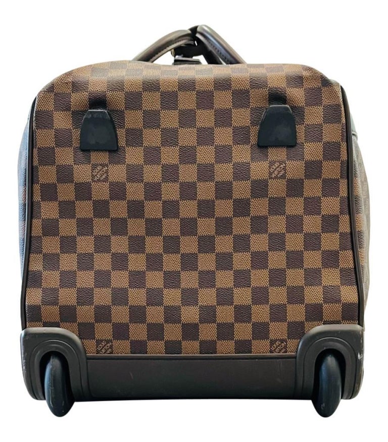 Louis vuitton luggage case 2025