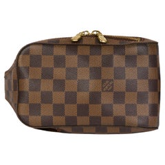 Louis Vuitton, a monogram canvas 'Pégase 60' suitcase, 2004. - Bukowskis