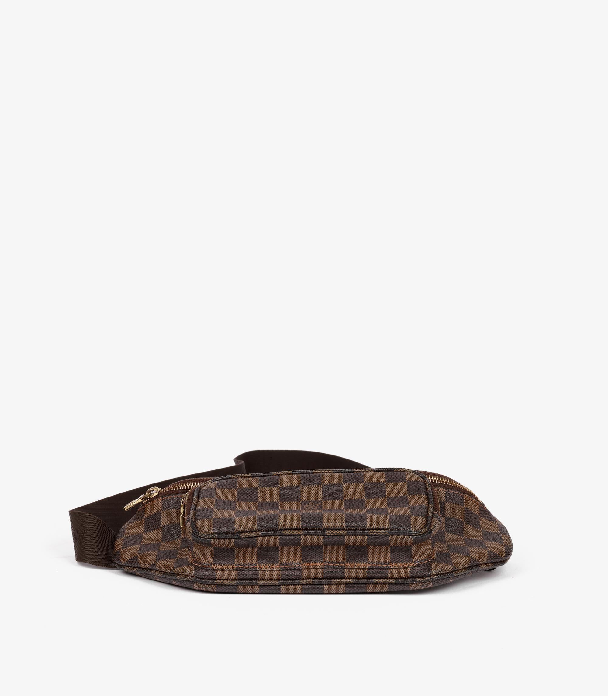 Louis Vuitton Damier Ebene Coated Canvas Melville Gürteltasche für Damen oder Herren im Angebot