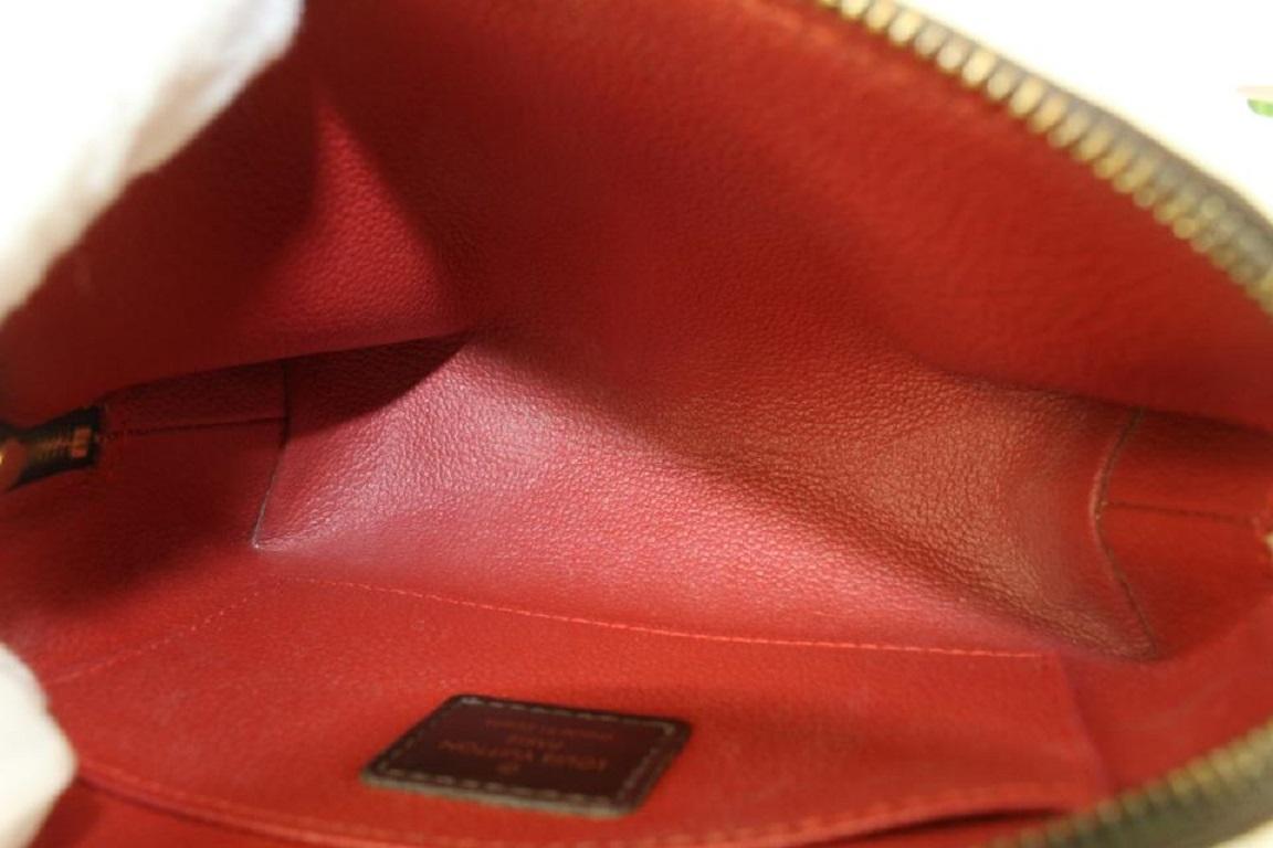 Louis Vuitton - Pochette à cosmétiques Demi Ronde en damier ébène 104lv56 Bon état - En vente à Dix hills, NY