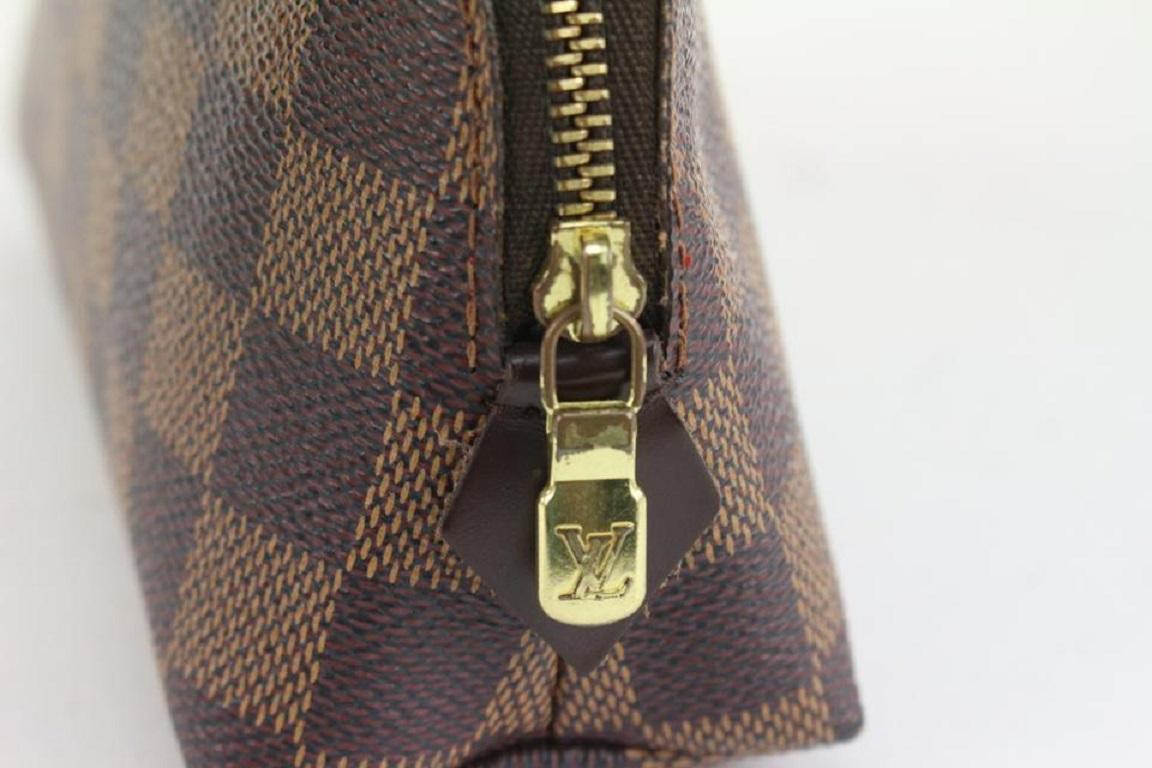 Louis Vuitton - Pochette à cosmétiques Demi Ronde en damier ébène 104lv56 en vente 1
