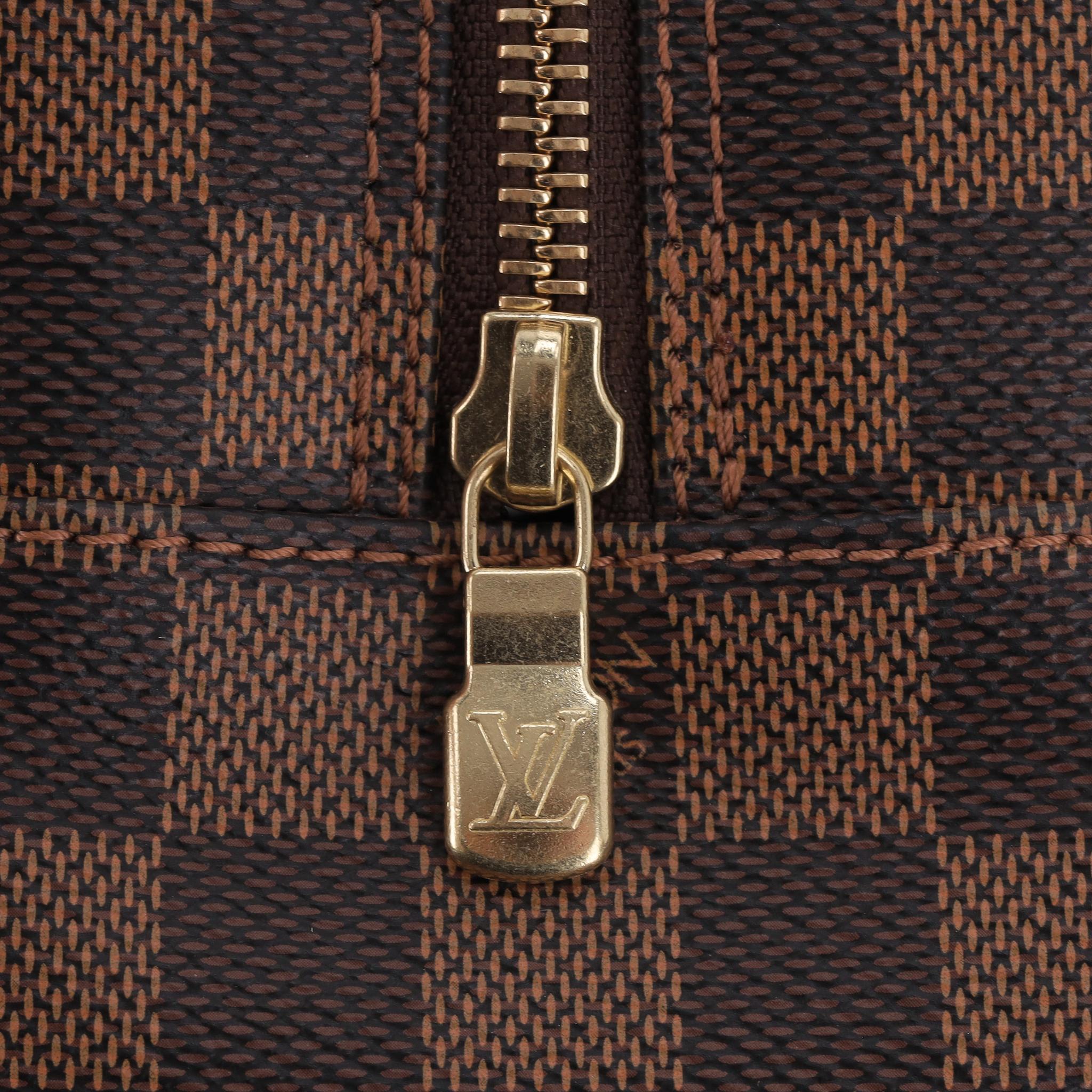 Louis Vuitton Damier Ebene Cosmetic/Toiletry Pouch 2