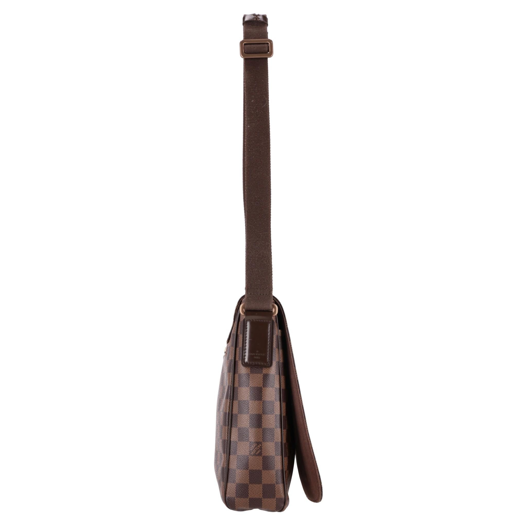 Louis Vuitton Damier Ebene District Messenger Bag (Schwarz) im Angebot