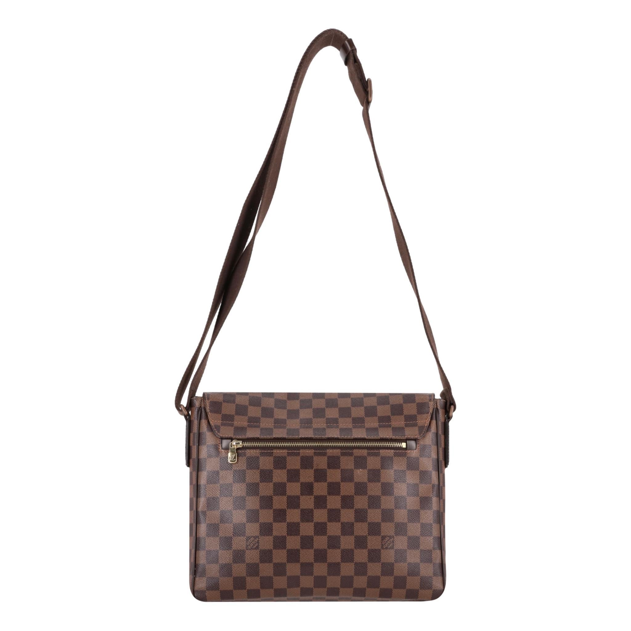 Louis Vuitton Damier Ebene District Messenger Bag im Zustand „Gut“ im Angebot in London, GB
