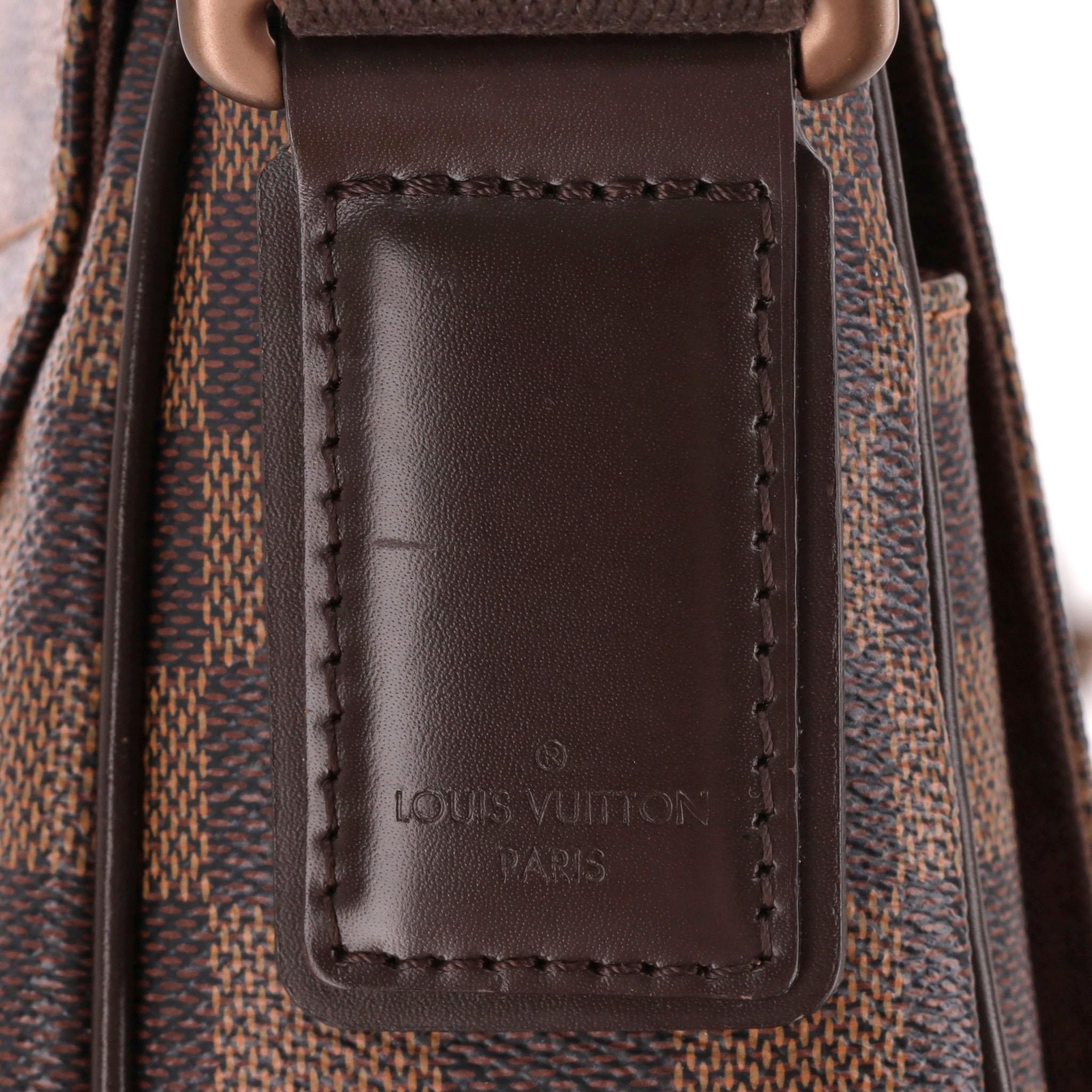 Louis Vuitton Damier Ebene District Messenger Bag im Angebot 4