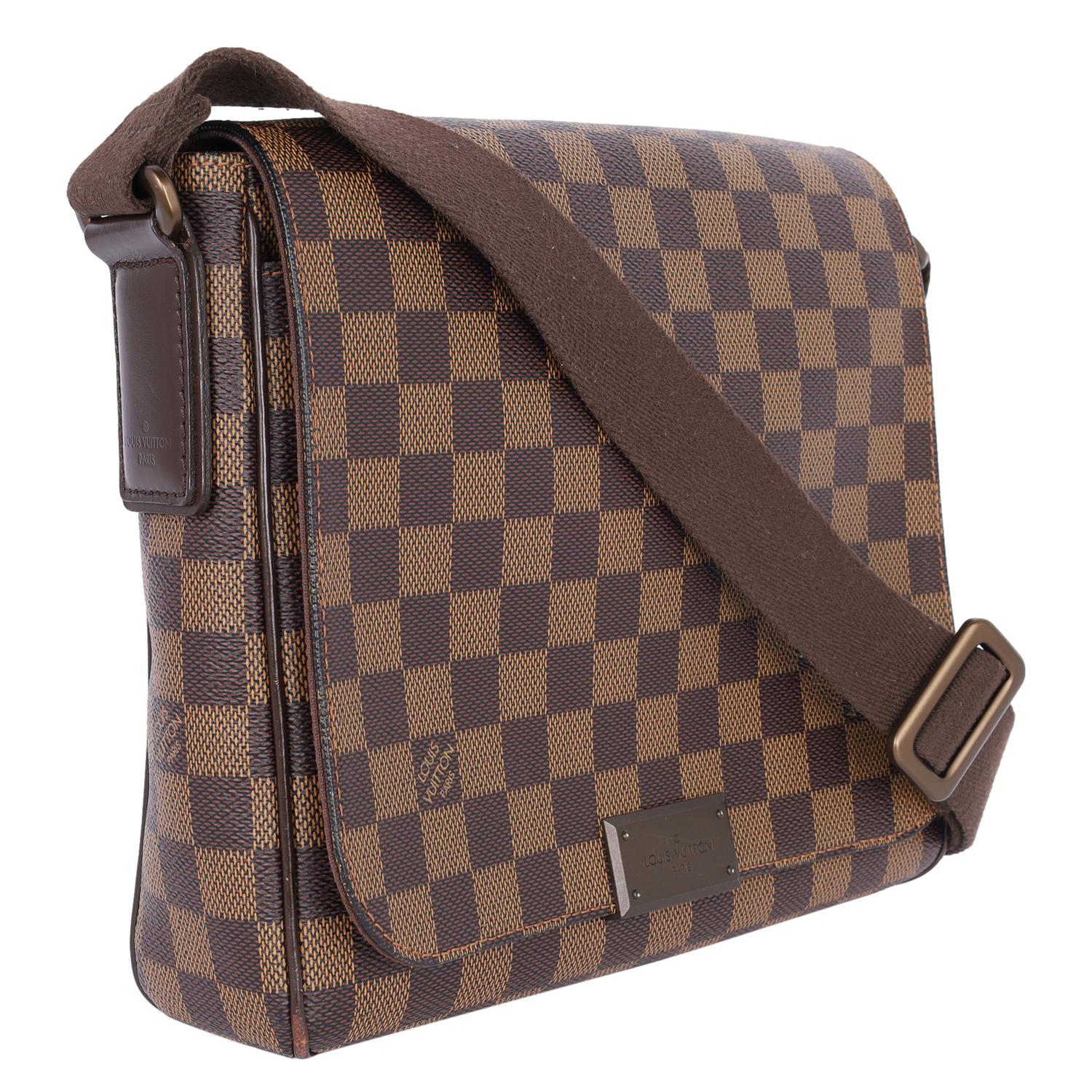 Women's or Men's Louis Vuitton Damier Ebene District PM Messenger Brown