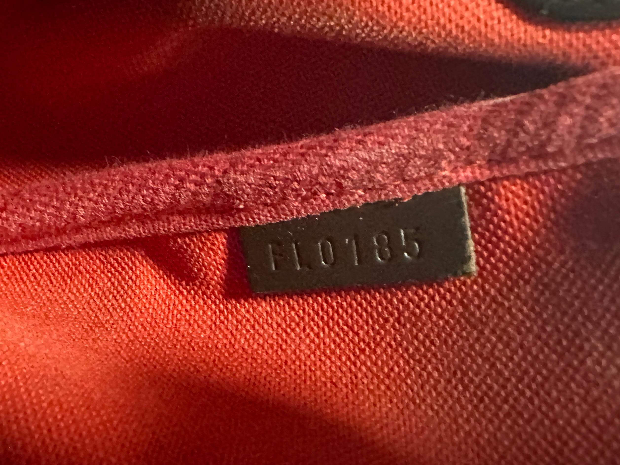 Louis Vuitton Damier Ebene Favorite Mm Shoulder Bag For Sale 3