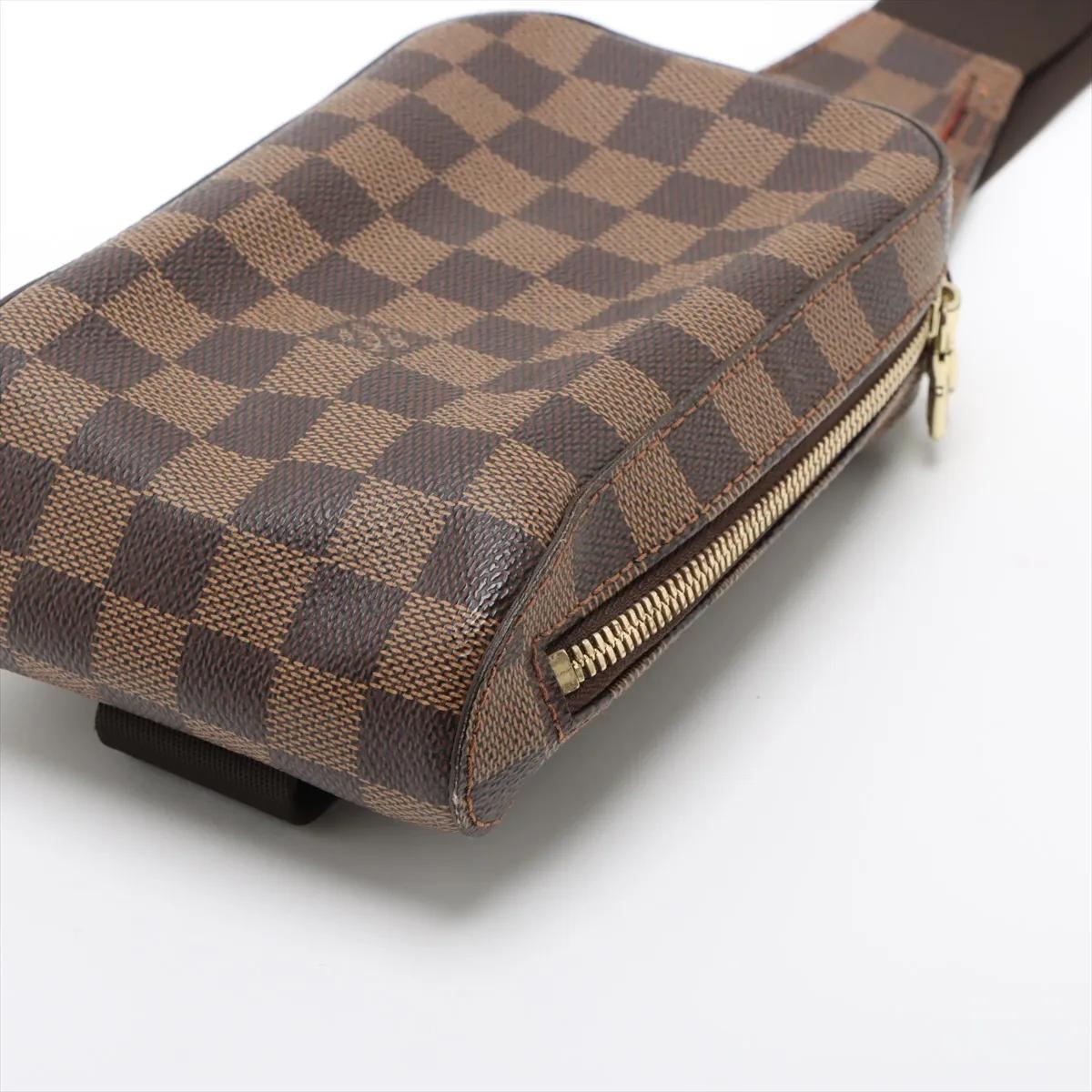 Louis Vuitton Damier Ebene Geronimos In condizioni buone in vendita a Indianapolis, IN
