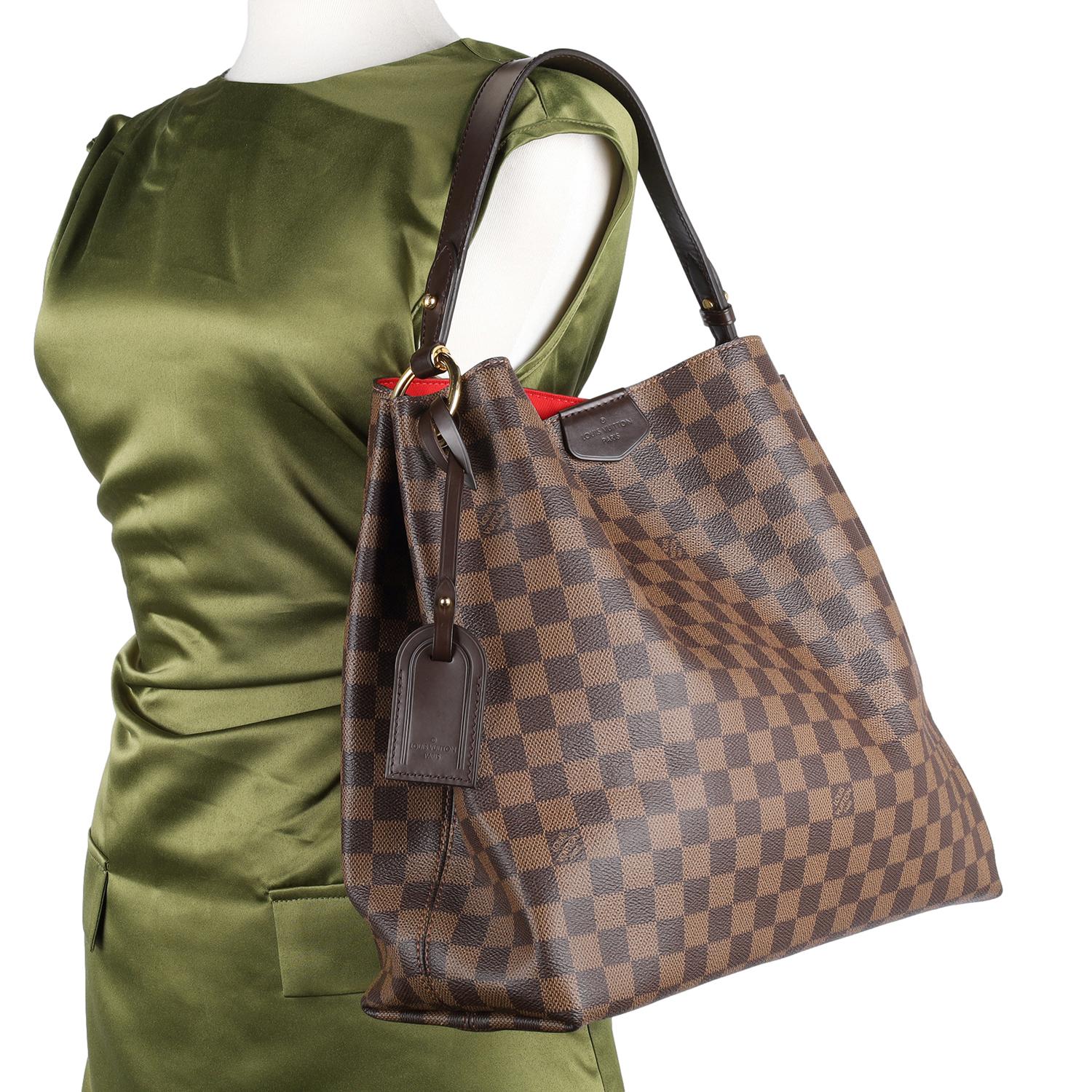 Auténtico bolso bandolera Louis Vuitton Graceful MM hobo marrón Damier Ebene. 

Diseñador: Louis Vuitton

Model No: Graceful Hobo

Estilo: Bolso de hombro

Material: Damier Ebene

Color: Marrón

Cierre magnético a presión, grande  interior con