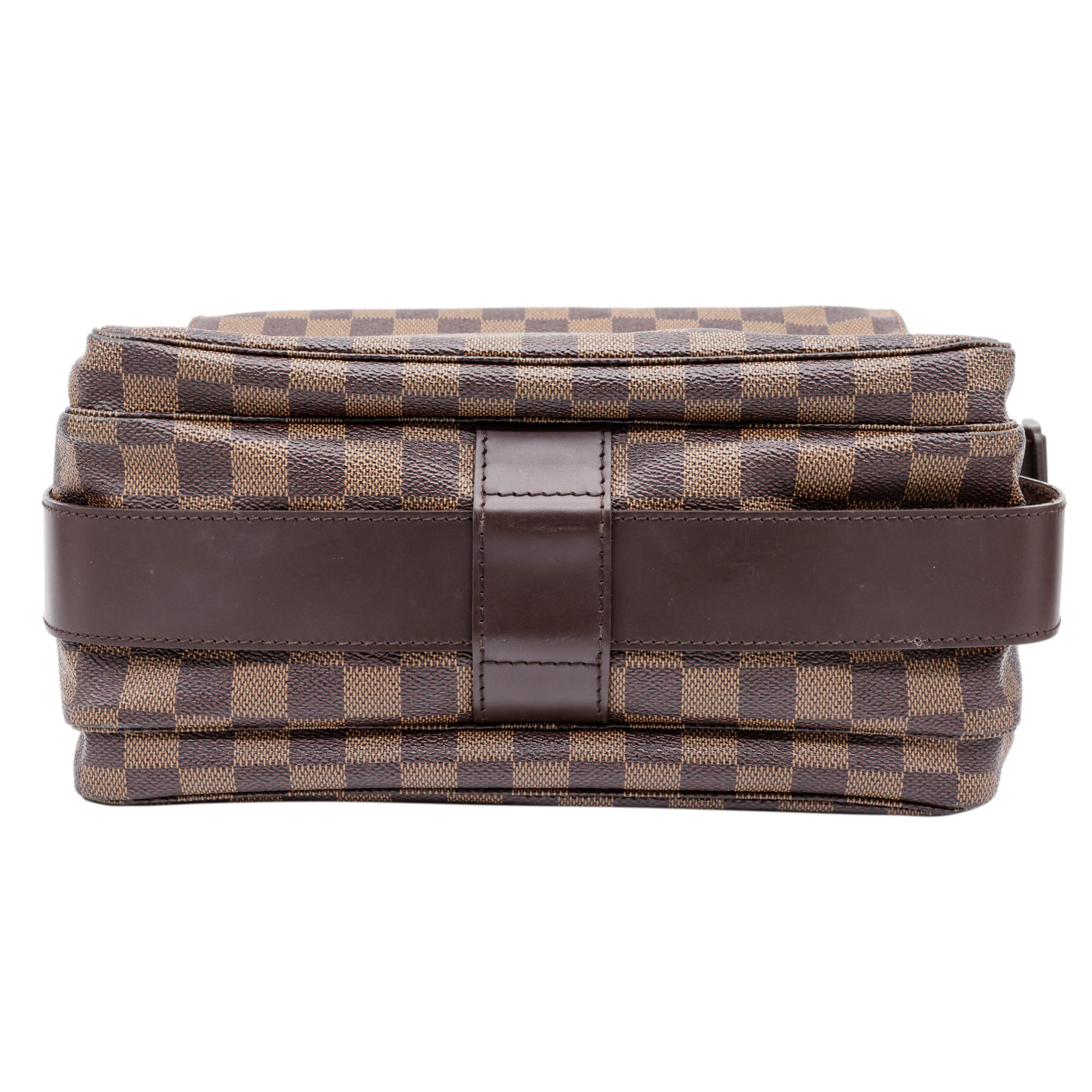Women's or Men's Louis Vuitton Damier Ebene Naviglio Messenger Crossbody Shoulder GM Bag, 2005.