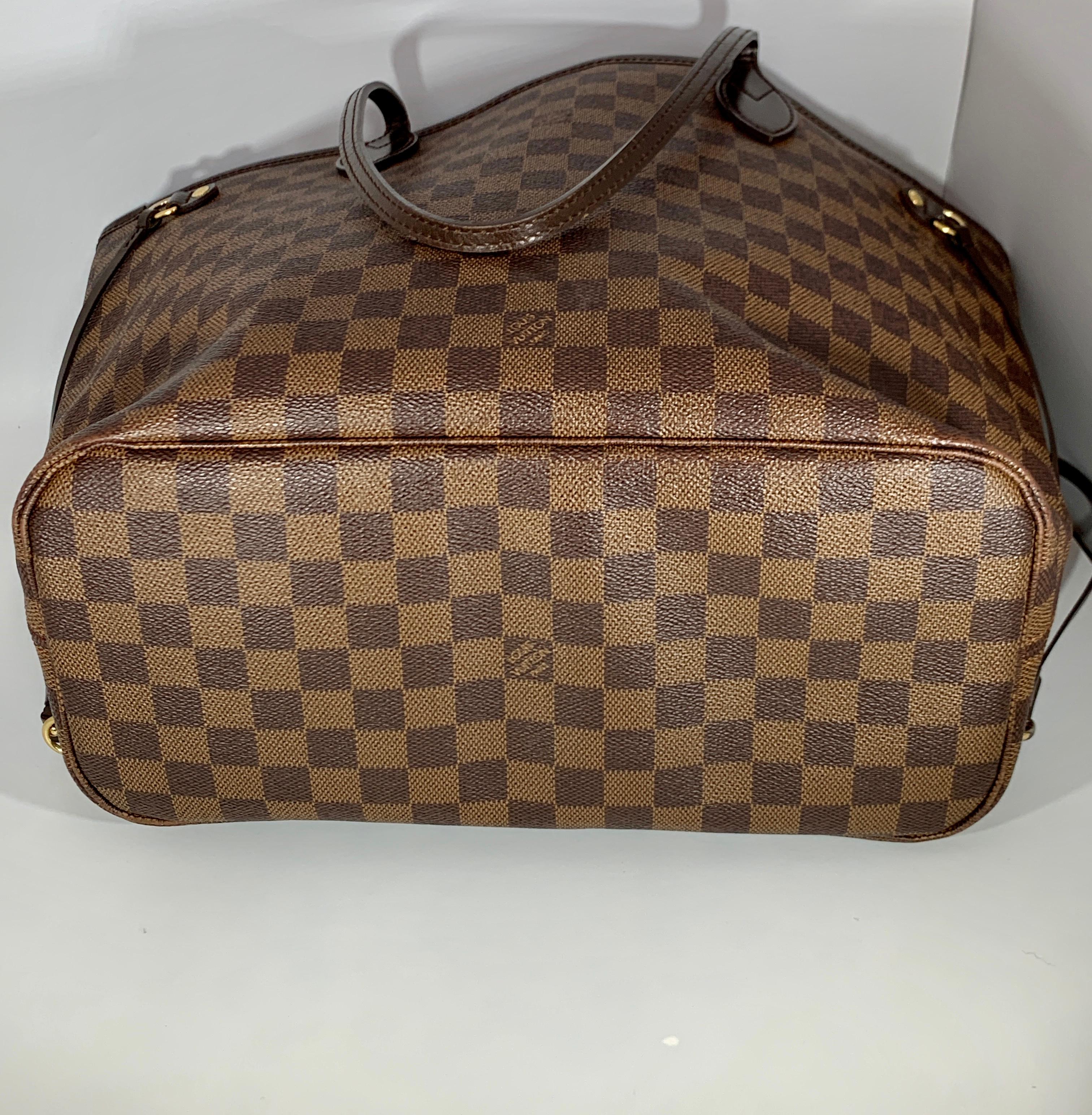 Women's Louis Vuitton Damier Ebene Neverfull MM Shoulder Bag Canvas Purse. VI 1019
