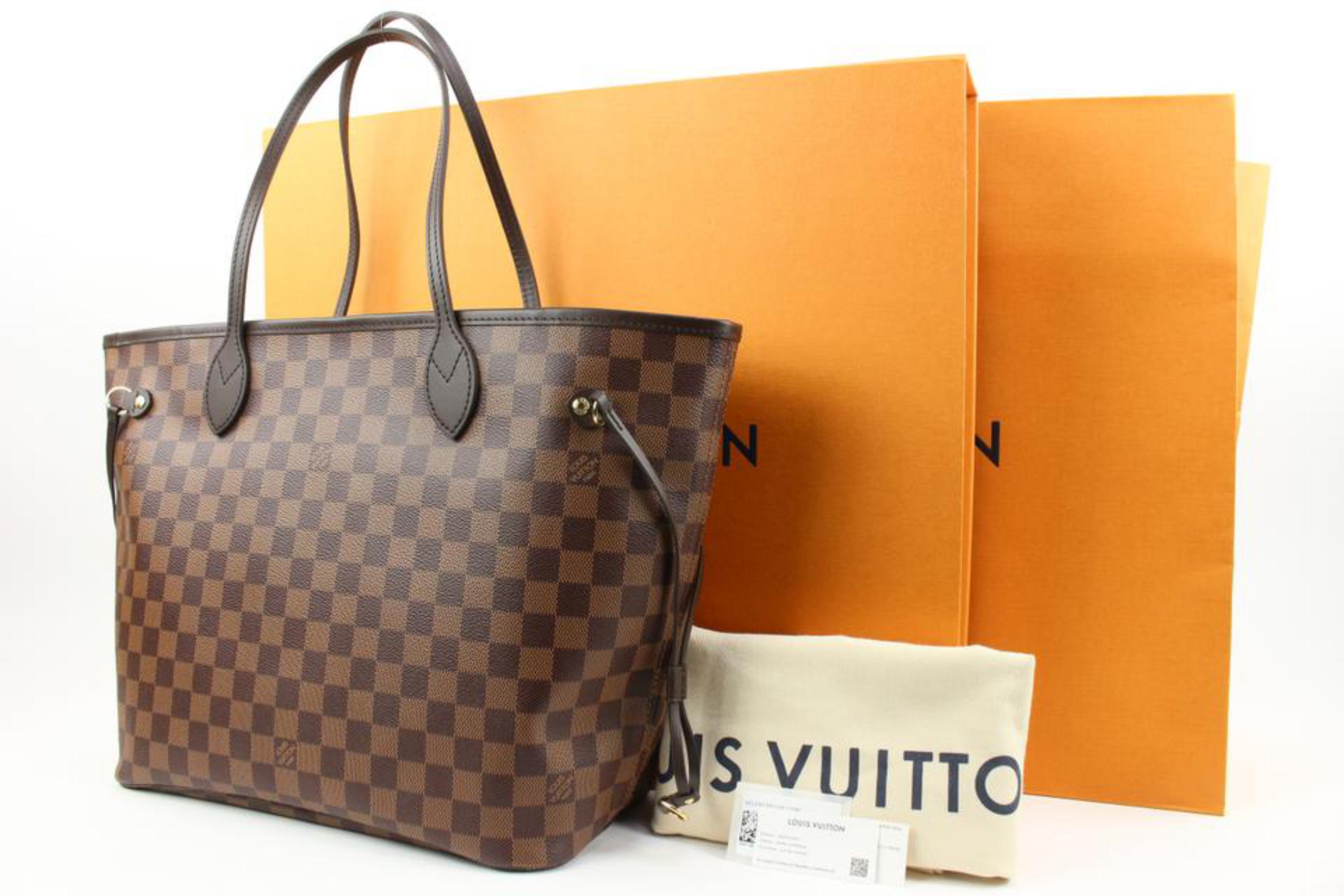 Louis Vuitton Damier Ebene Neverfull MM Tote Bag 26lv217s
Date Code/Serial Number: RFID Chip
Measurements: Length:  18