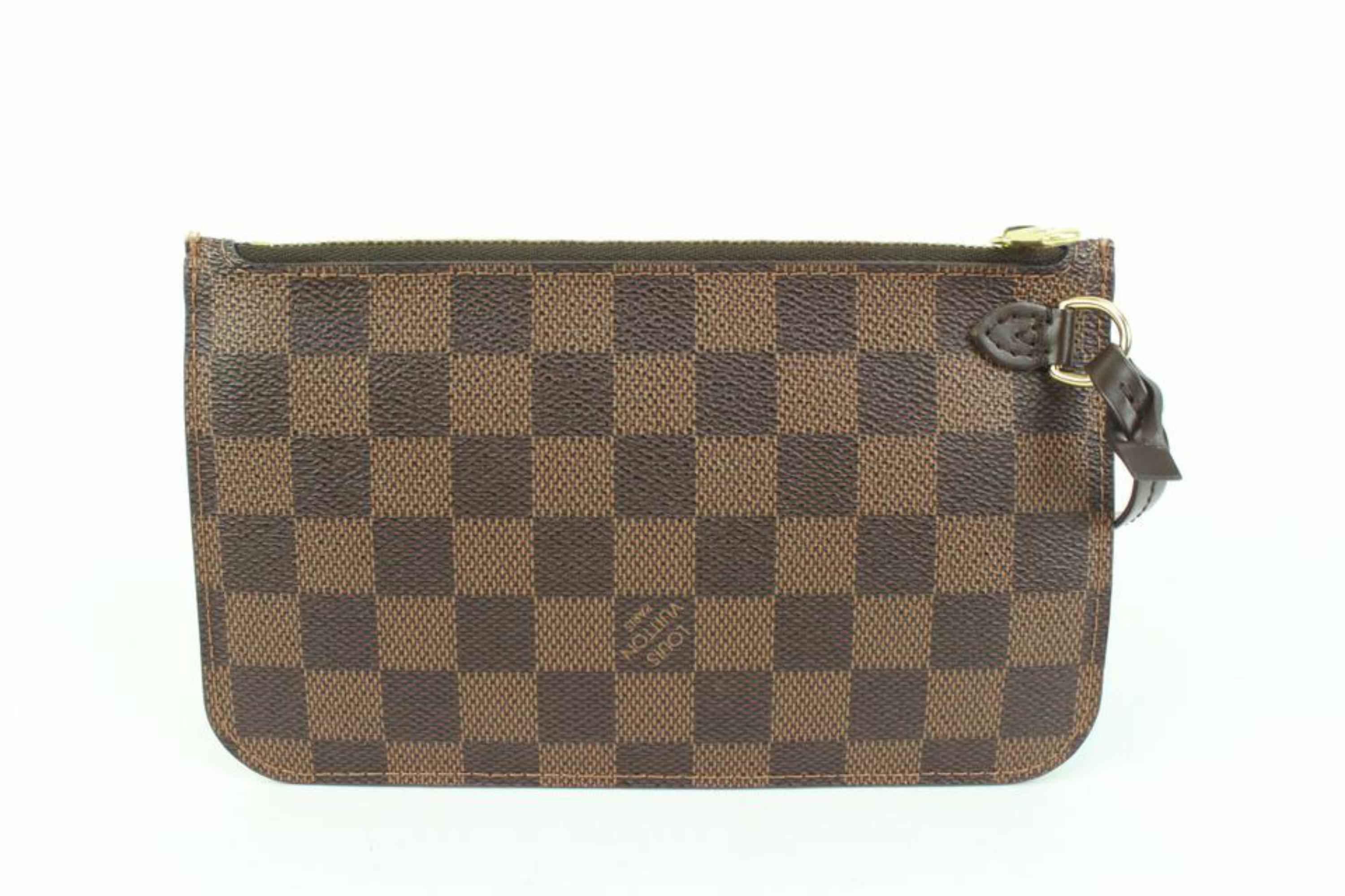 Louis Vuitton Damier Ebene Neverfull Pochette PM Wristlet Pouch 41lk66 In Excellent Condition For Sale In Dix hills, NY