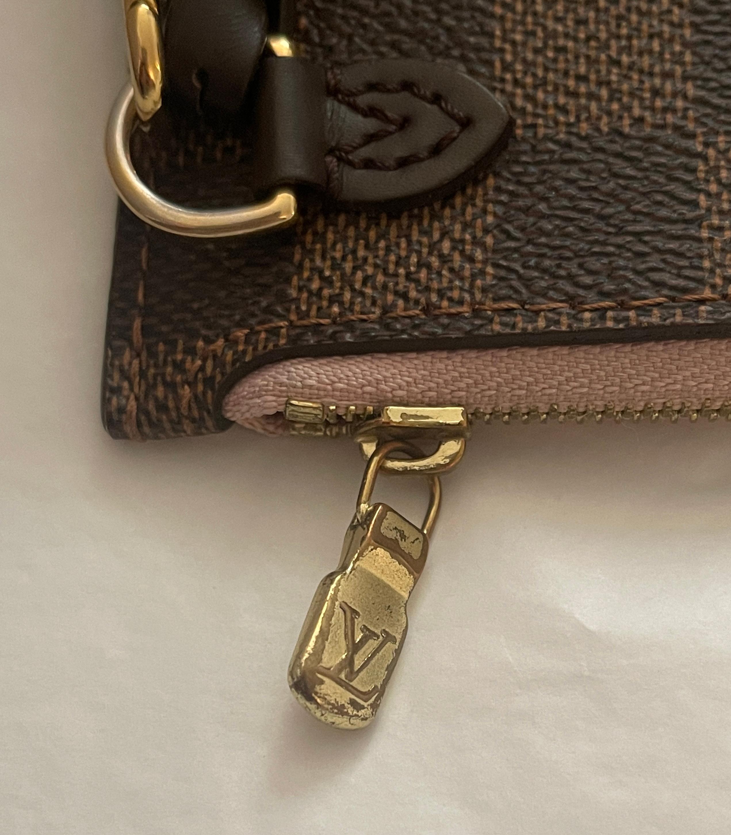Louis Vuitton Damier Ebene Neverfull Pochette Wristlet Bag For Sale 2