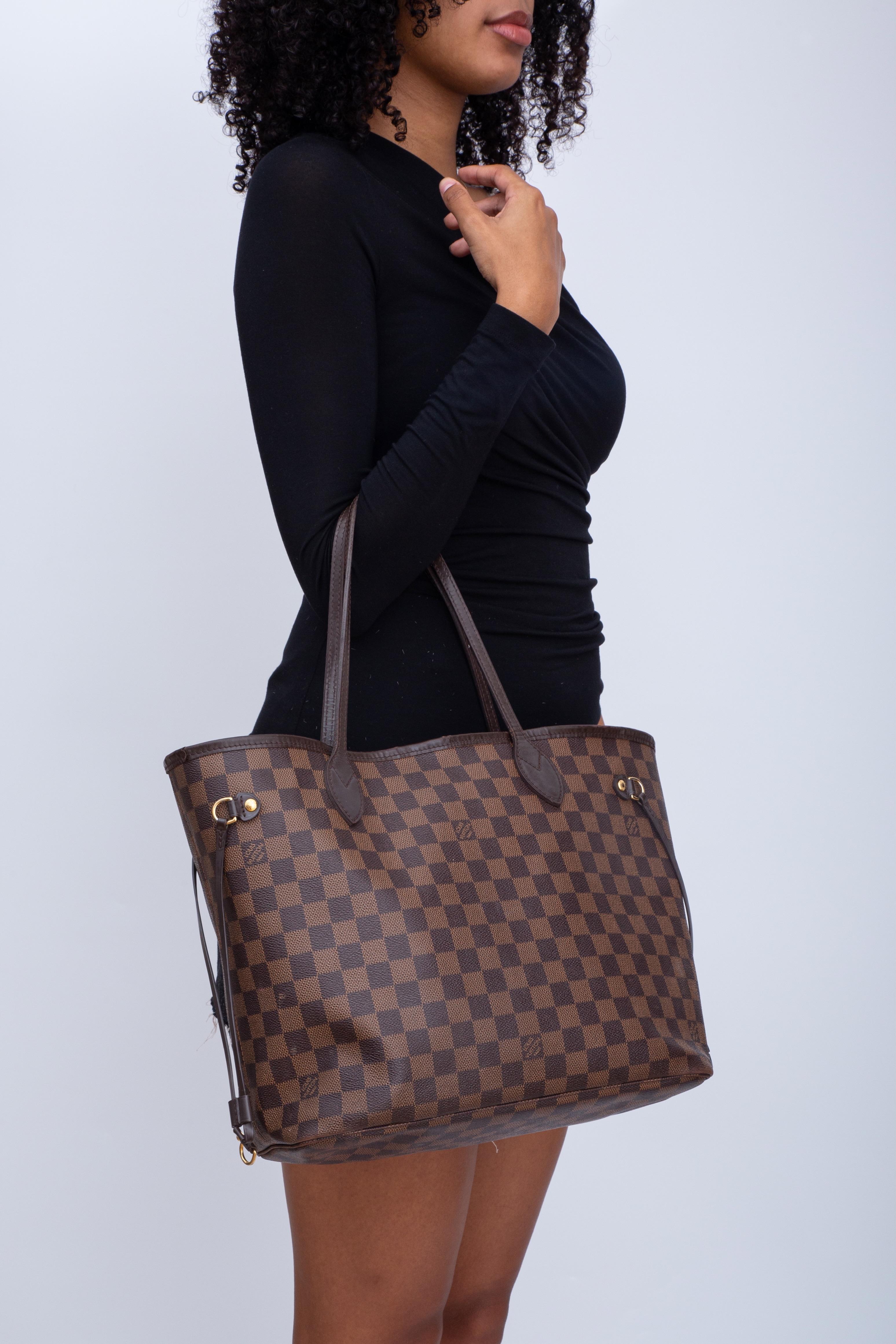 Louis Vuitton Damier Ebene Neverfull Tote MM (2013) For Sale 5