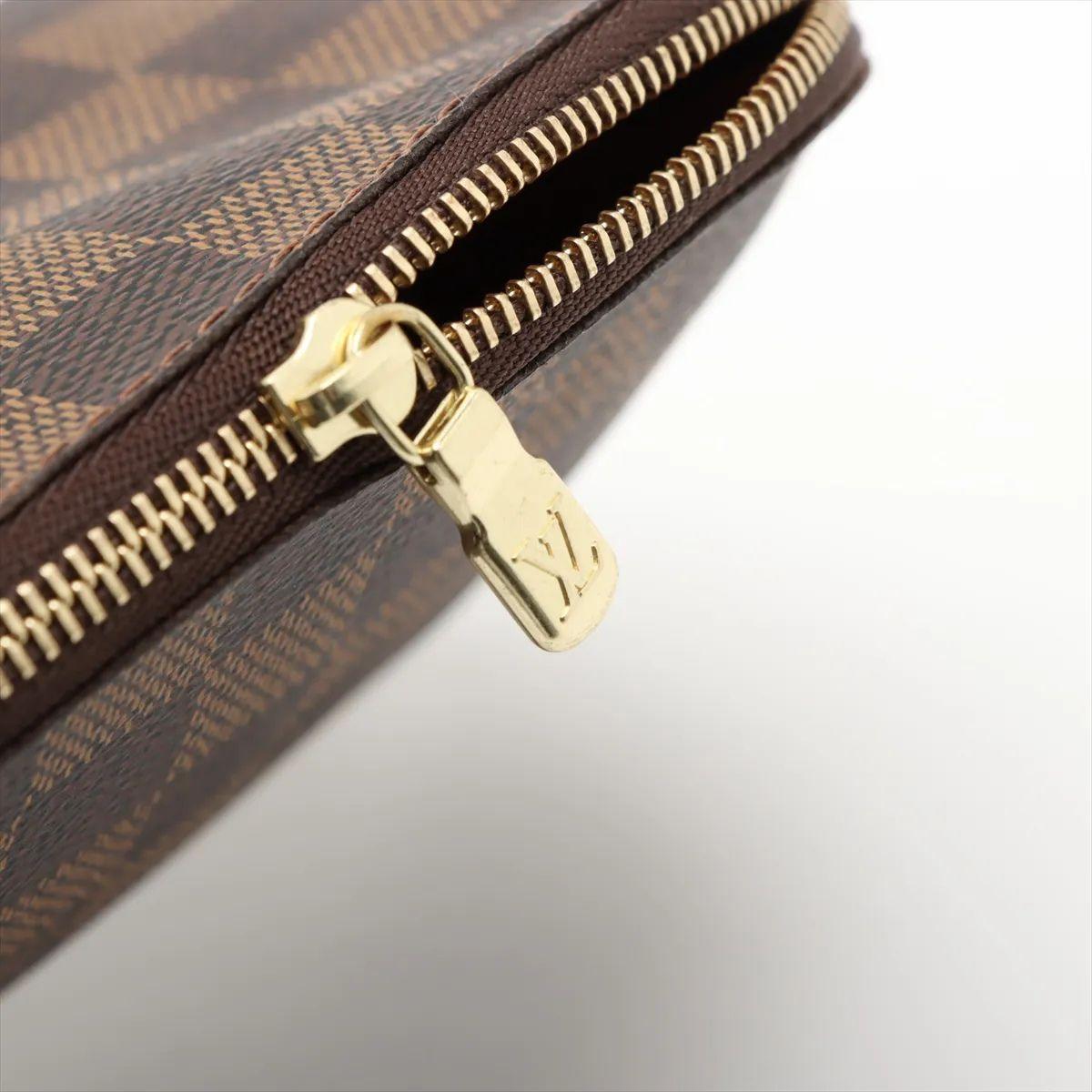 Louis Vuitton Damier Ebene Pochette Kosmetiktasche PM im Angebot 1
