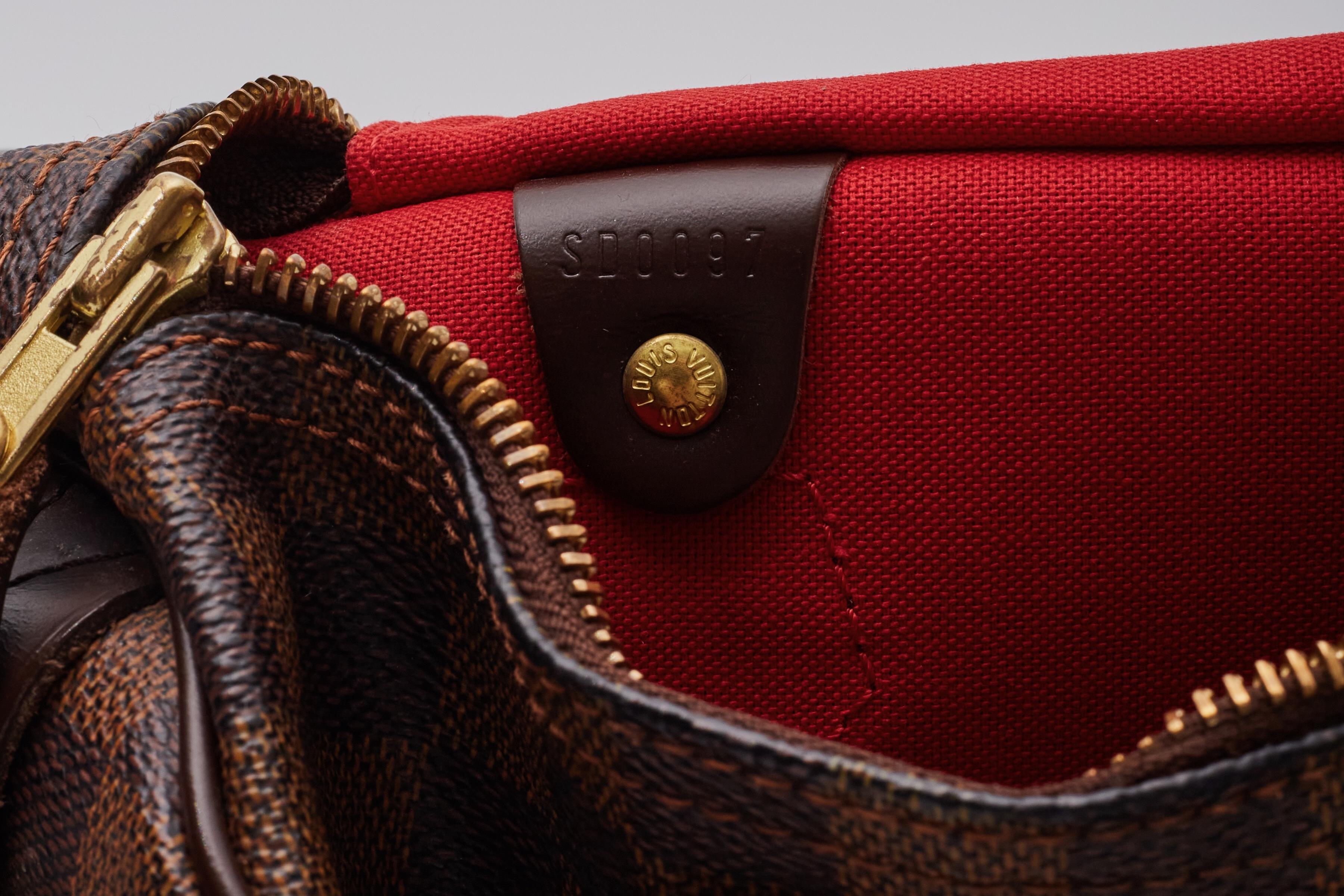 Louis Vuitton Damier Ebene Speedy 30 Handtasche mit Riemen im Angebot 5
