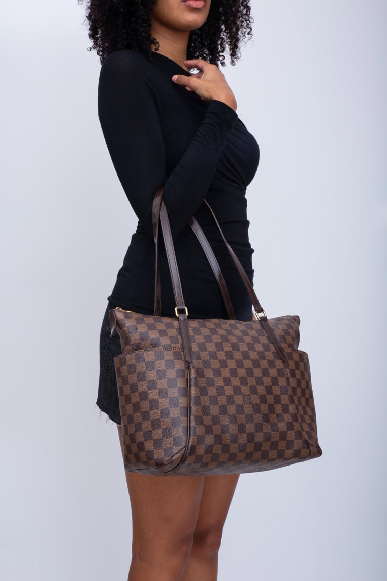 Louis Vuitton Damier Ebene Totally MM (2016) Shoulder Bag