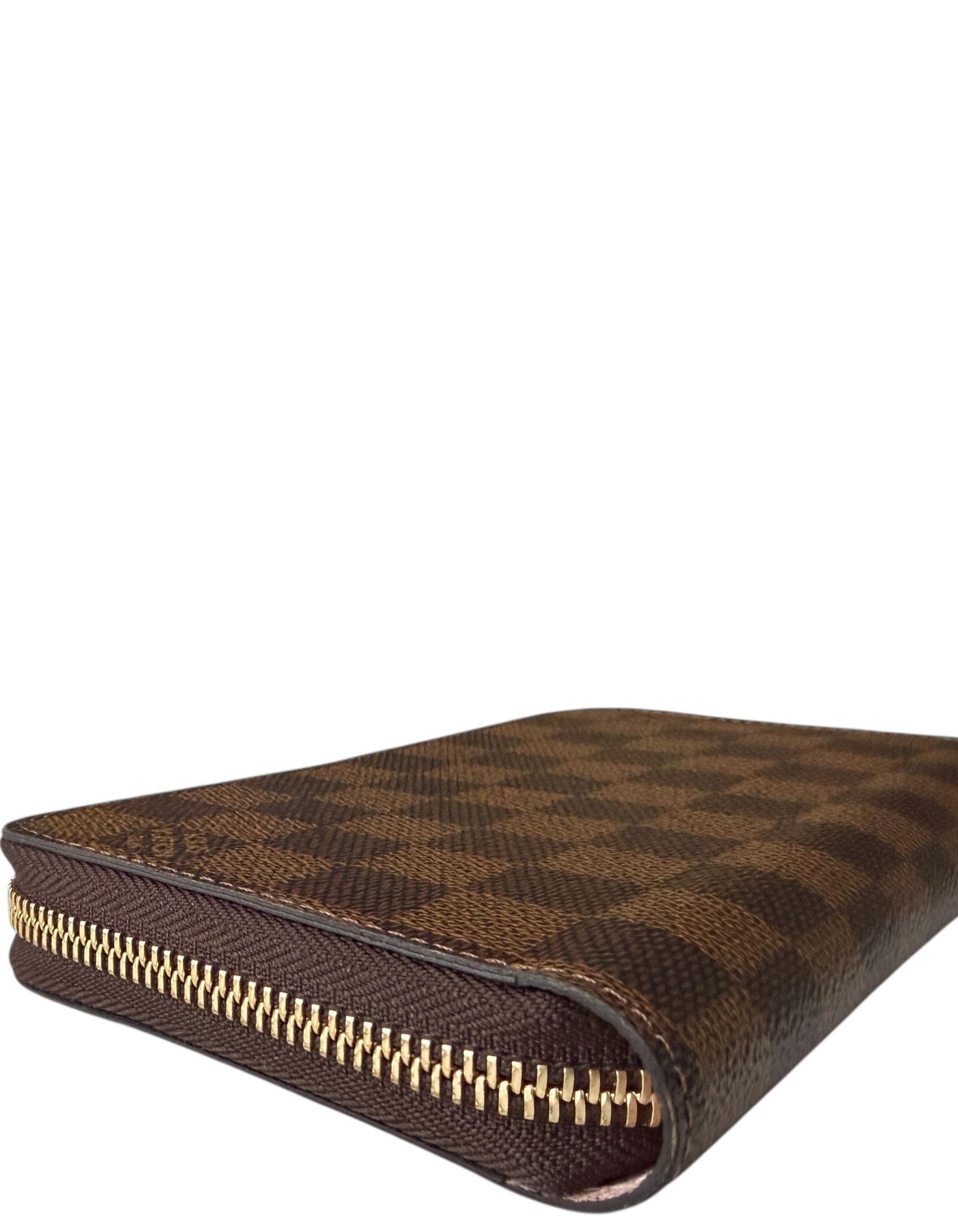 Louis Vuitton Damier Ebene Zippy Wallet w/ Pink Interior in vendita 1