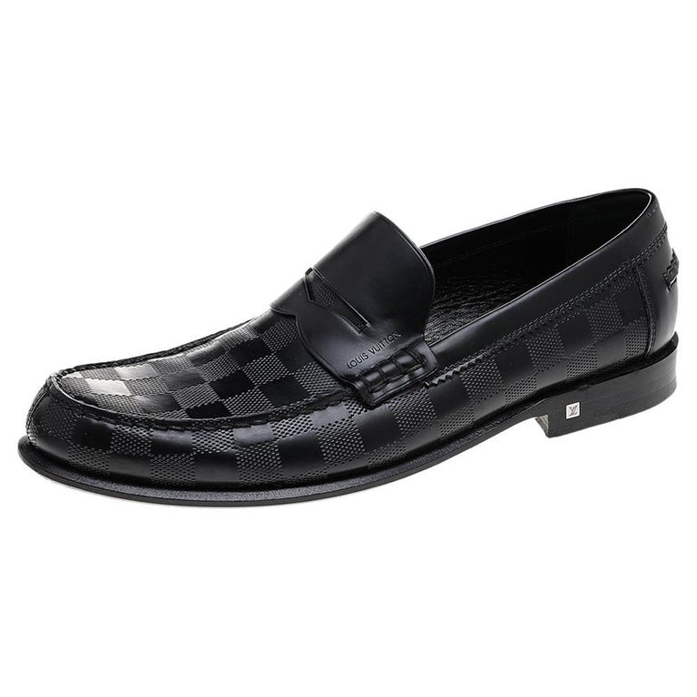 Louis Vuitton Damier Embossed Leather Outline Penny Slip On Loafers Size 41  For Sale at 1stDibs | louis vuitton loafers, penny outline