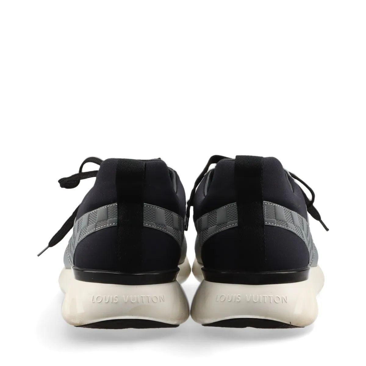 Louis Vuitton Damier Fastlane Leather Sneaker Gray x Black For Sale 2