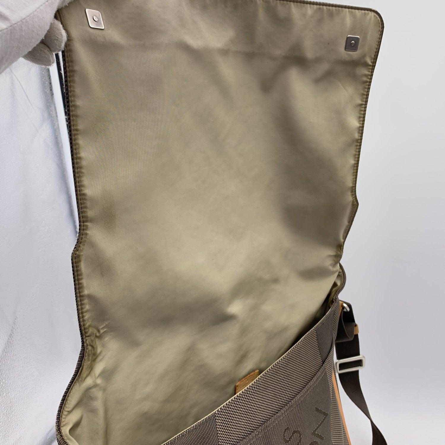 Women's or Men's Louis Vuitton Damier Geant Terre Canvas Messenger Crossbody Bag