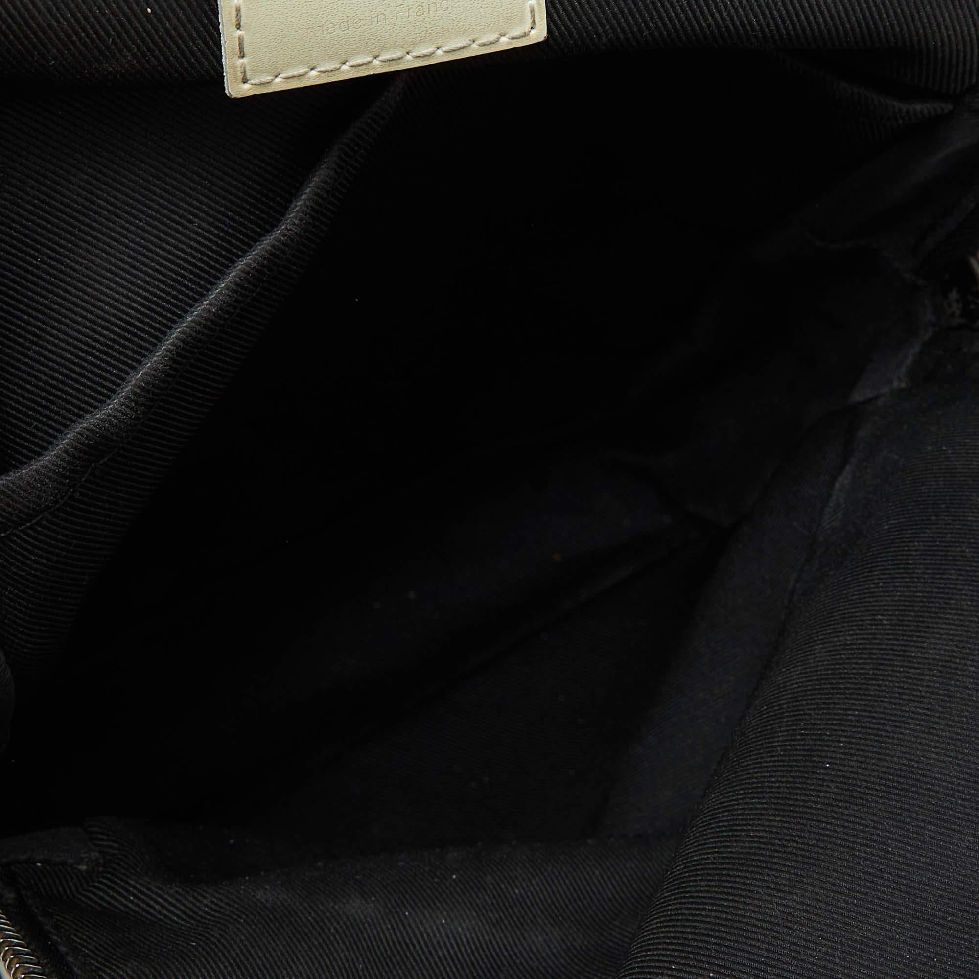 Louis Vuitton Damier Graphite Avenue Sling Bag In Fair Condition In Dubai, Al Qouz 2