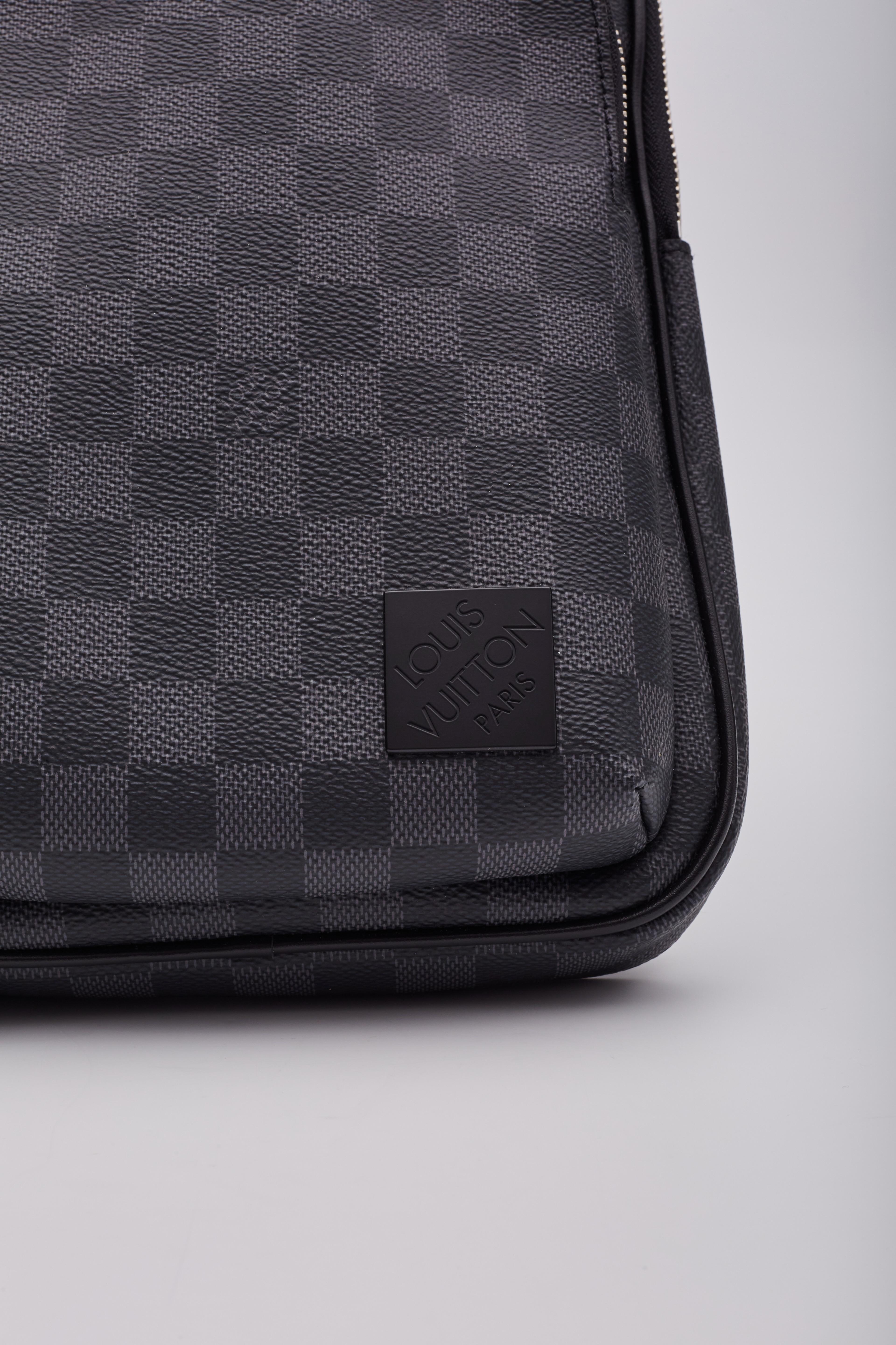 Louis Vuitton Damier Graphite Avenue Sling Messenger Bag Nm im Angebot 6