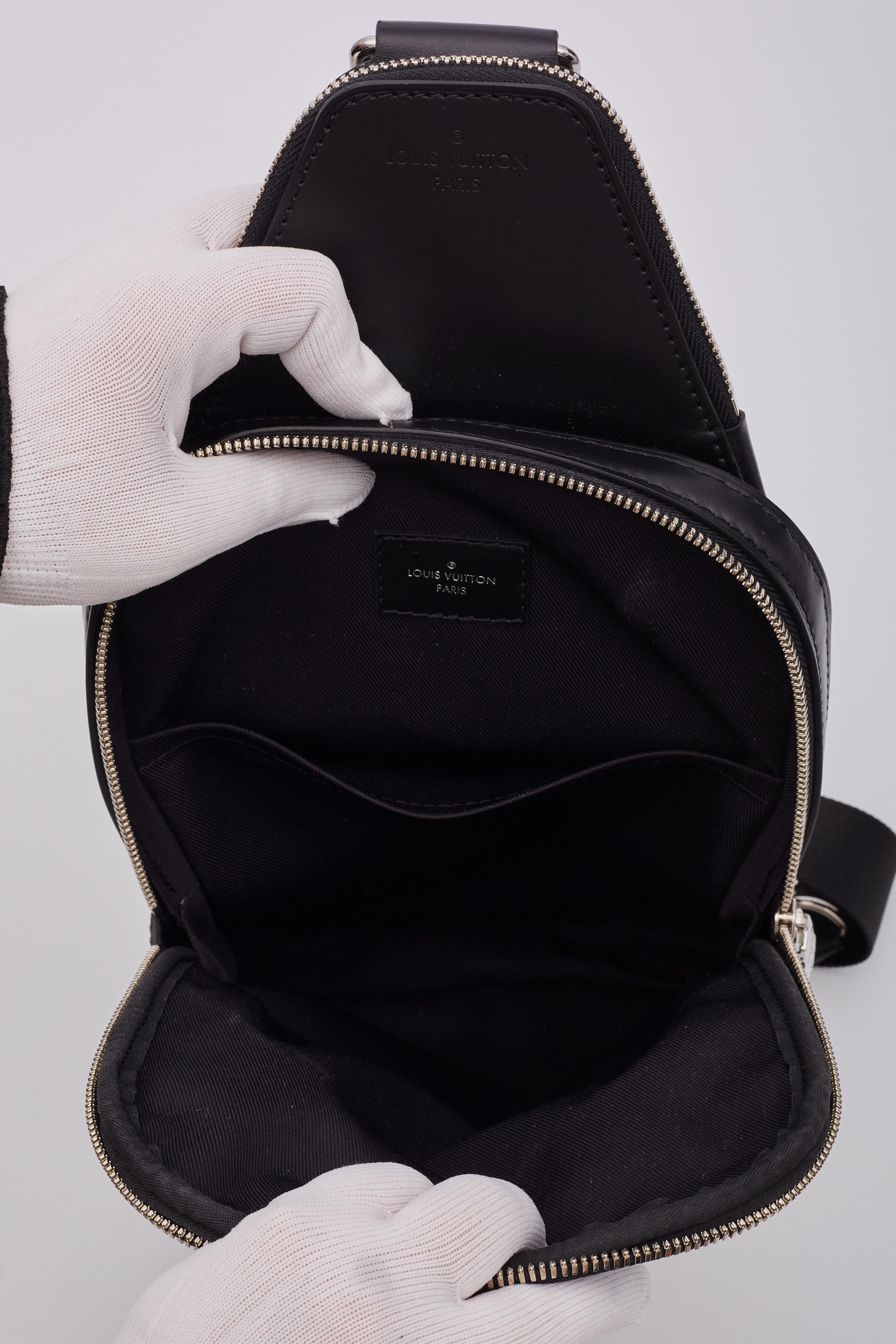Louis Vuitton Damier Graphite Avenue Sling Messenger Bag Nm im Angebot 4