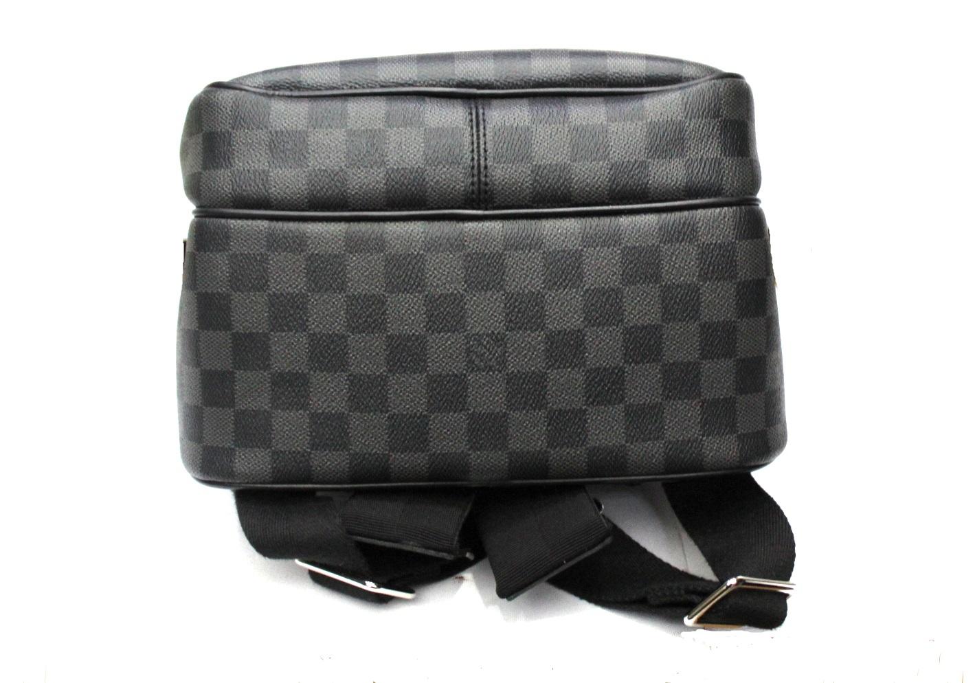 Louis Vuitton Damier Graphite BackPack In Excellent Condition In Torre Del Greco, IT