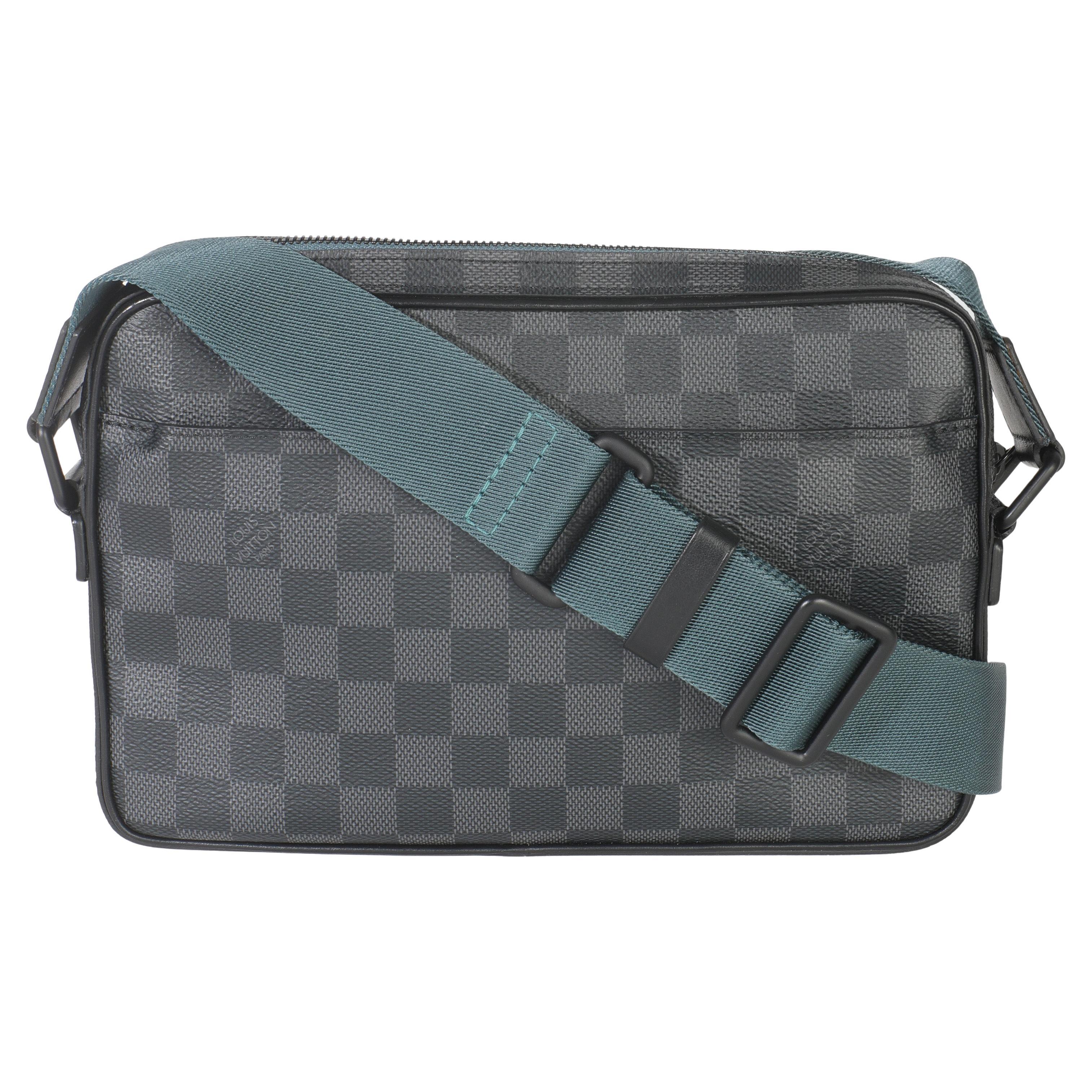 Louis Vuitton Damier Graphite Canvas Alpha Messenger Bag