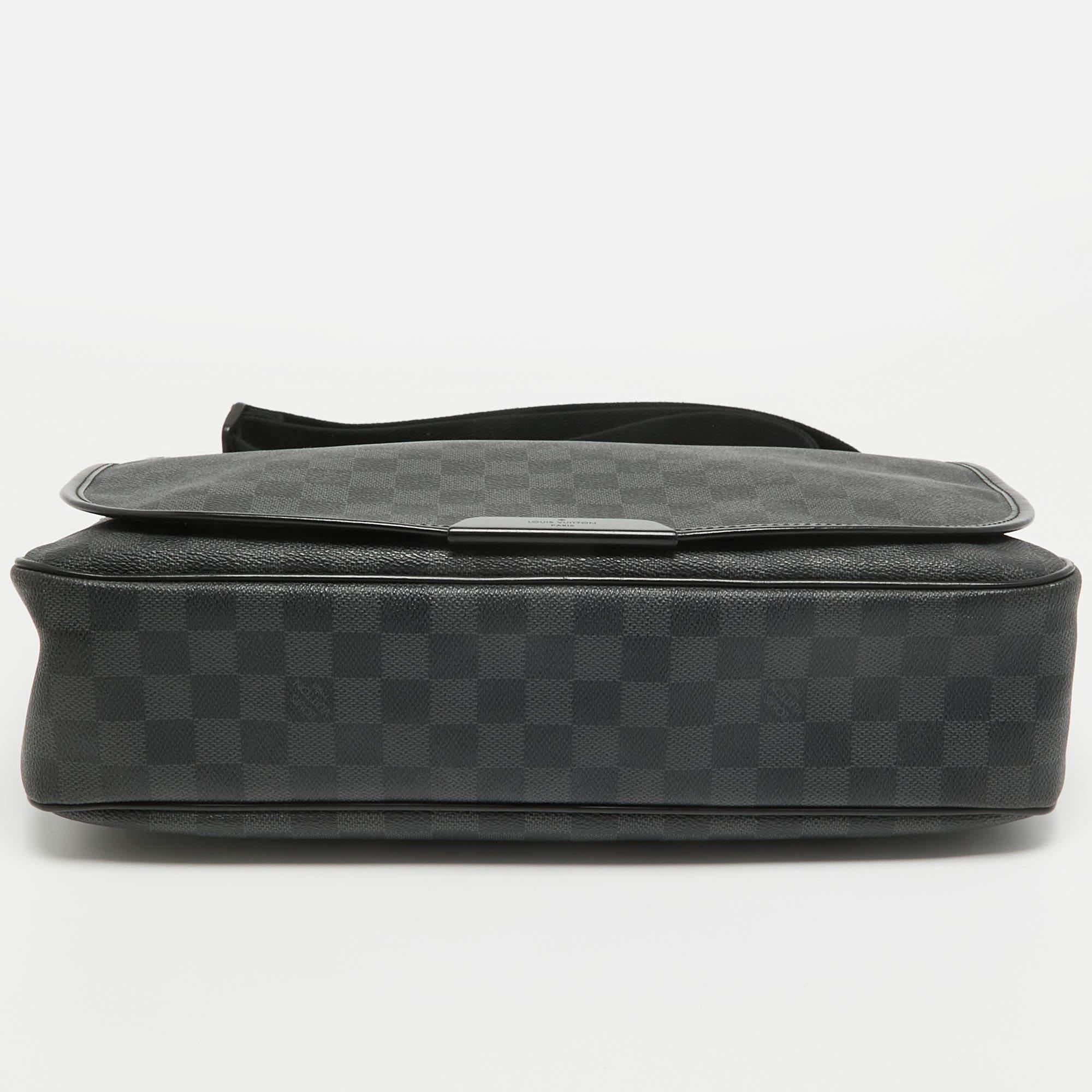 Louis Vuitton Damier Graphite Canvas Daniel GM Bag 1