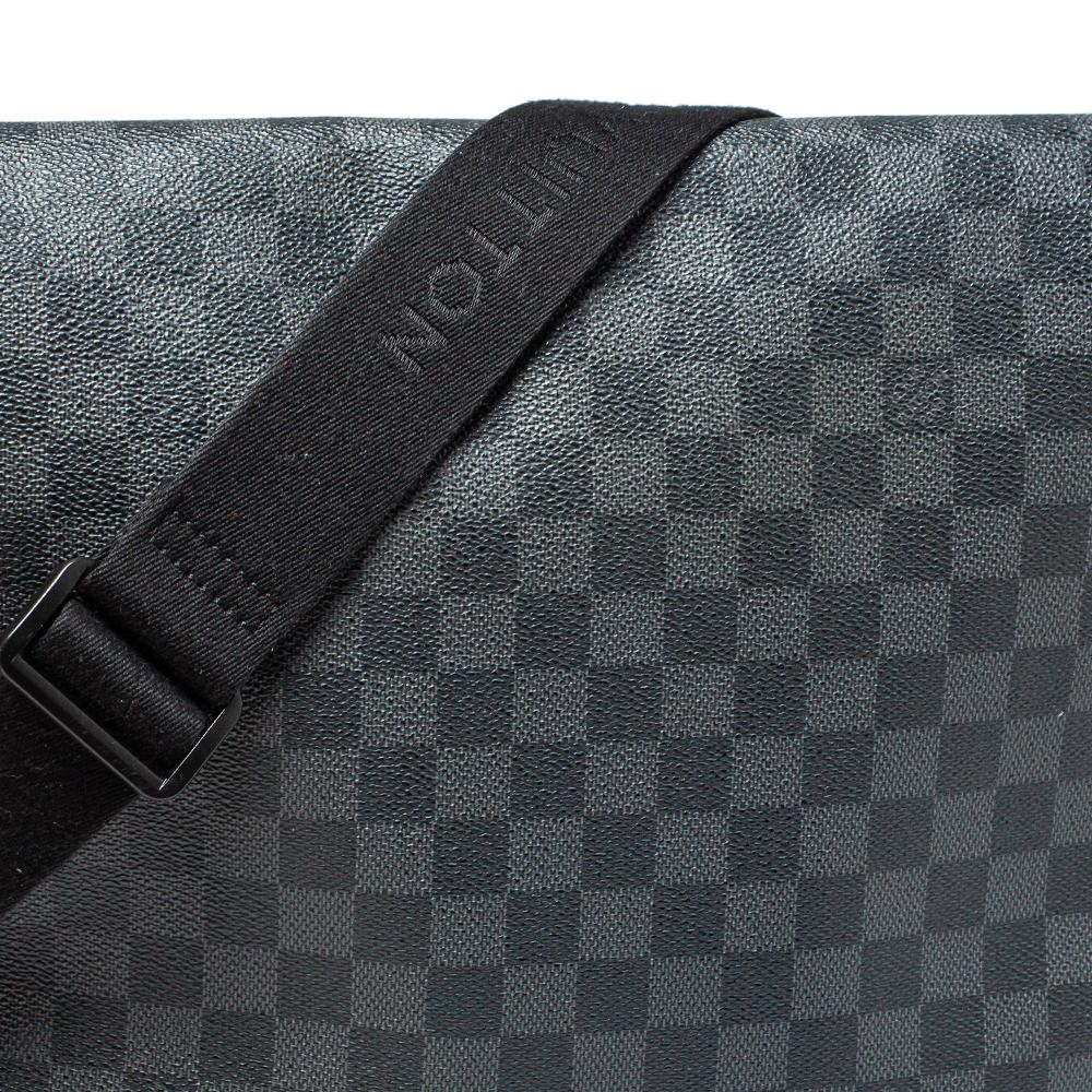 Louis Vuitton Damier Graphite Canvas Daniel MM Messenger Bag 2