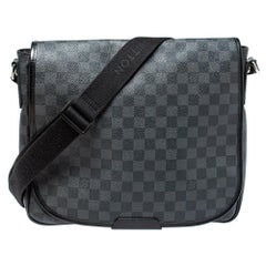Louis Vuitton Damier Graphite Canvas Daniel MM Messenger Bag