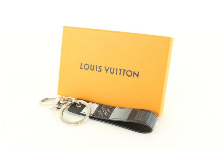 Louis Vuitton Damier Graphite Dragonne Key Holder - Grey Keychains