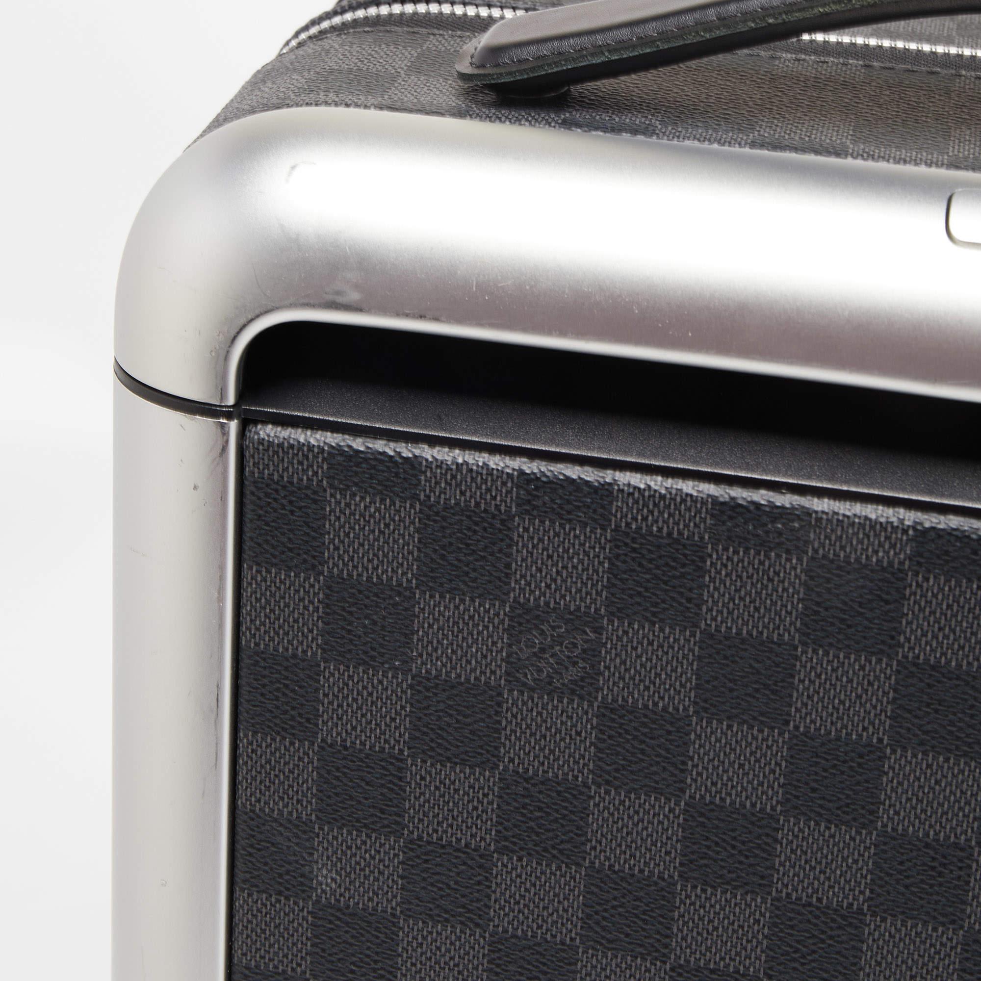 Louis Vuitton Damier Graphite Canvas Horizon 50 Luggage 11
