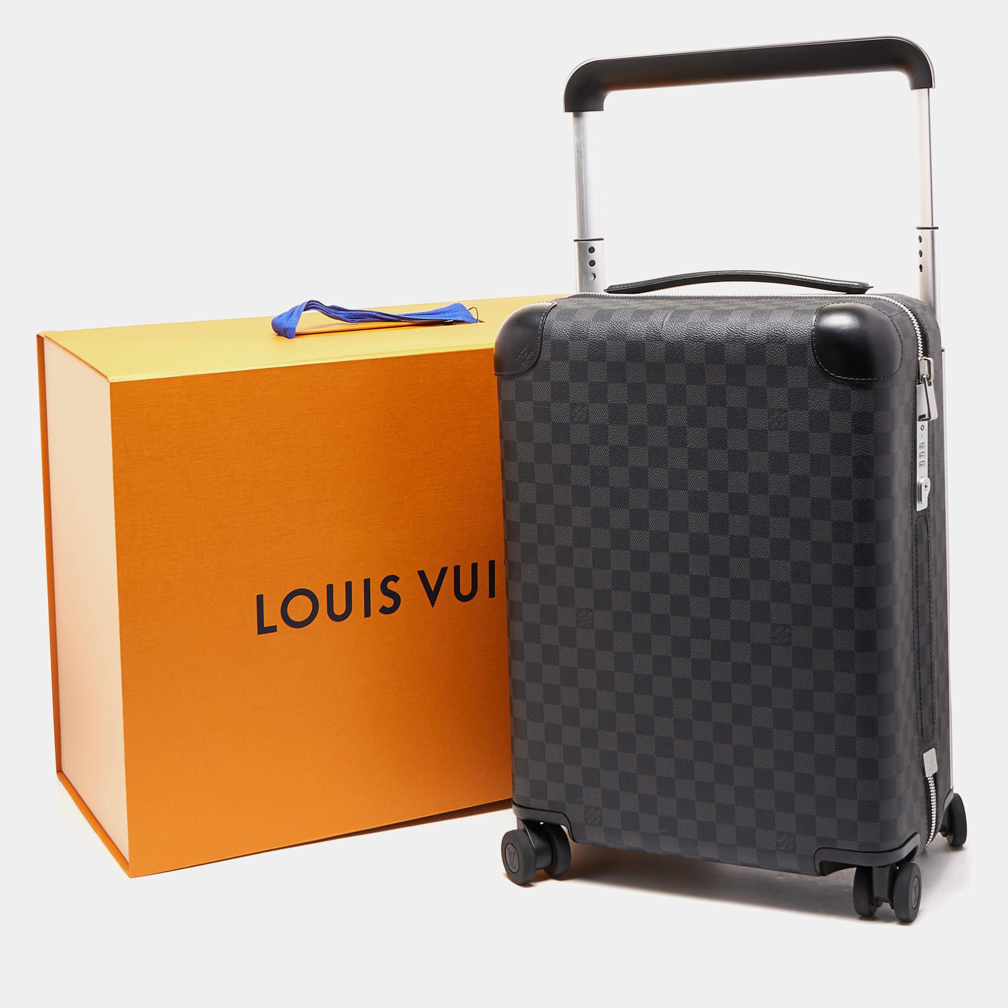 Louis Vuitton Damier Graphite Canvas Horizon 50 Luggage 2