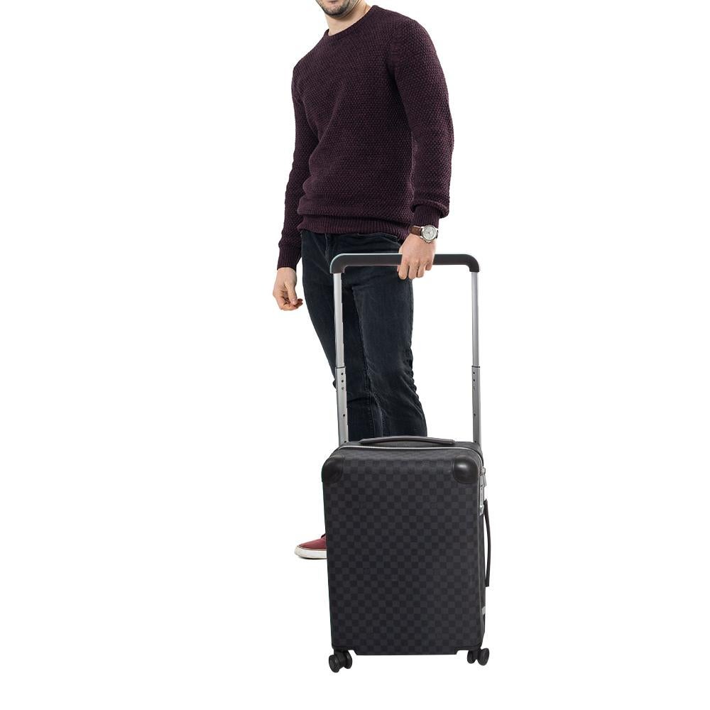 Louis Vuitton Damier Graphite Canvas Horizon 55 Suitcase In Good Condition For Sale In Dubai, Al Qouz 2