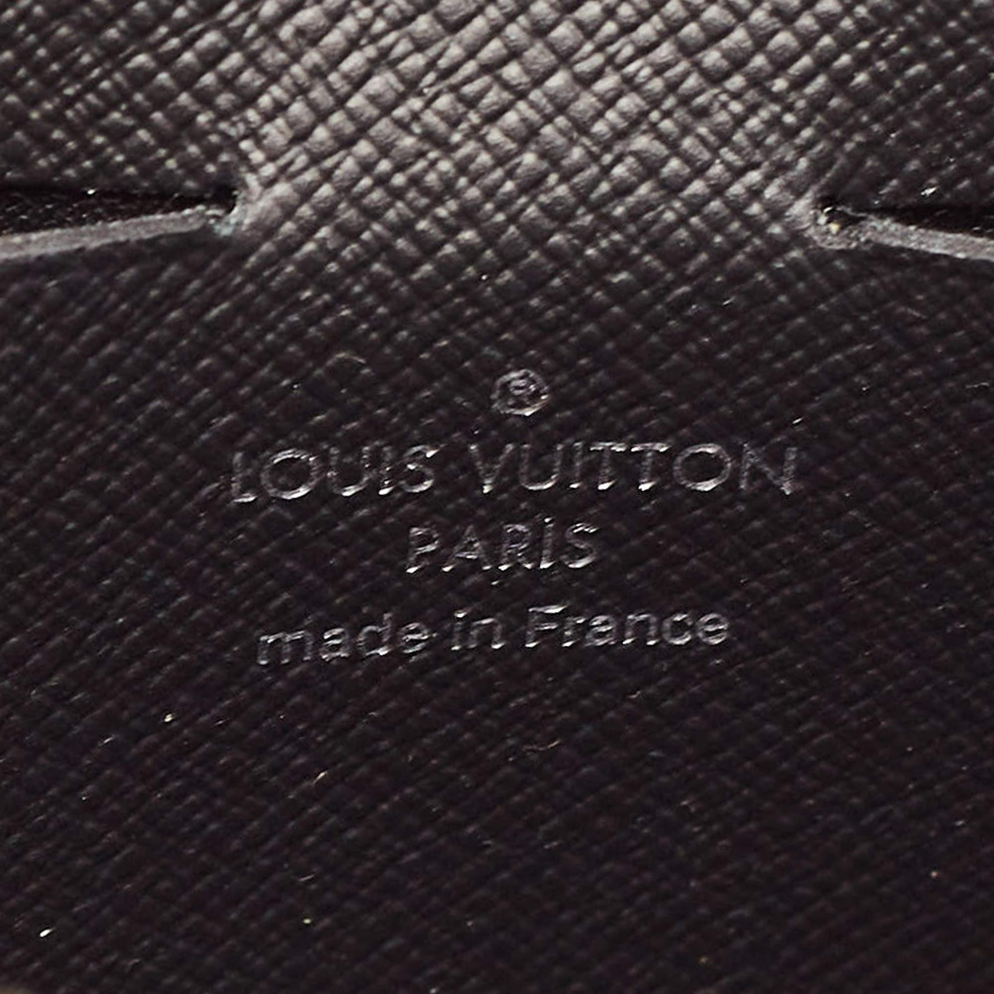 Louis Vuitton Damier Graphite Canvas Kasai Pochette 3