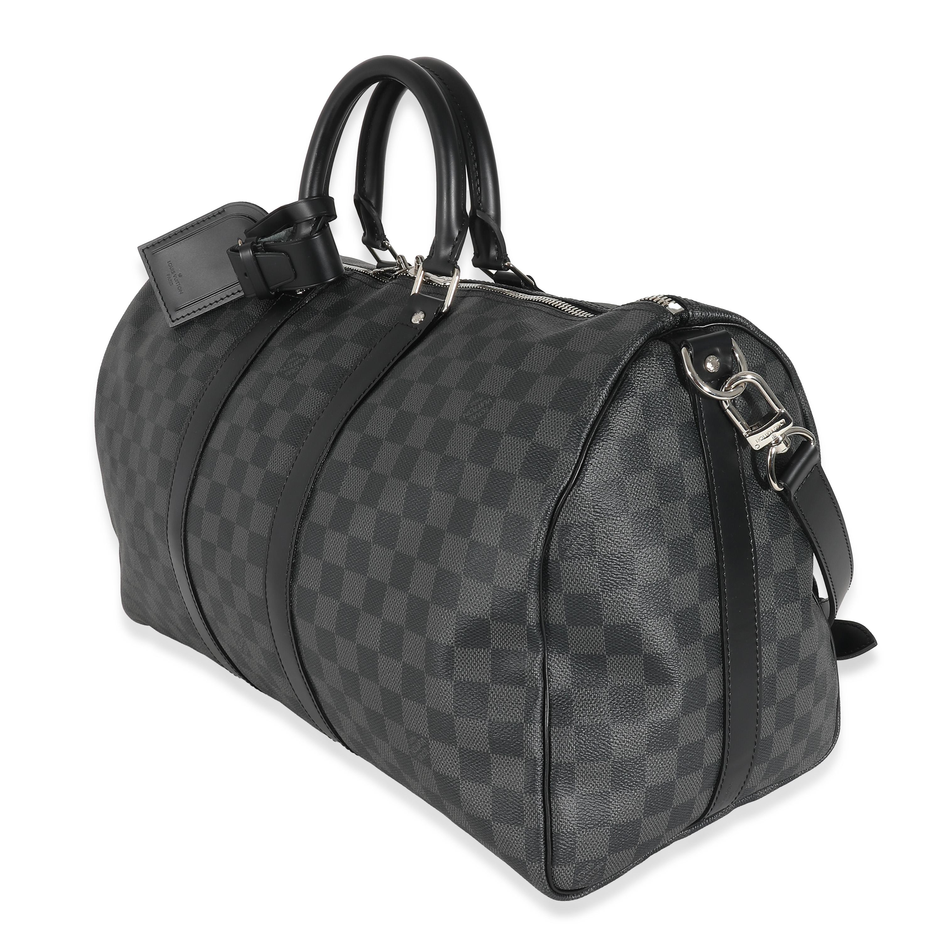 Louis Vuitton Damier Lienzo Grafito Keepall Bandolera 45 en Excelente Estado en New York, NY