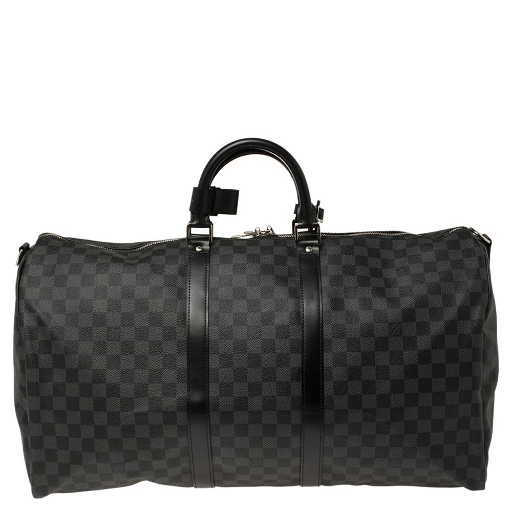Fashion lovers naturally like to travel in style and at such times only the best travel handbag will do. That's why it is wise to opt for this Keepall as it is well-crafted from Damier Graphite coated canvas and leather to endure and well-designed