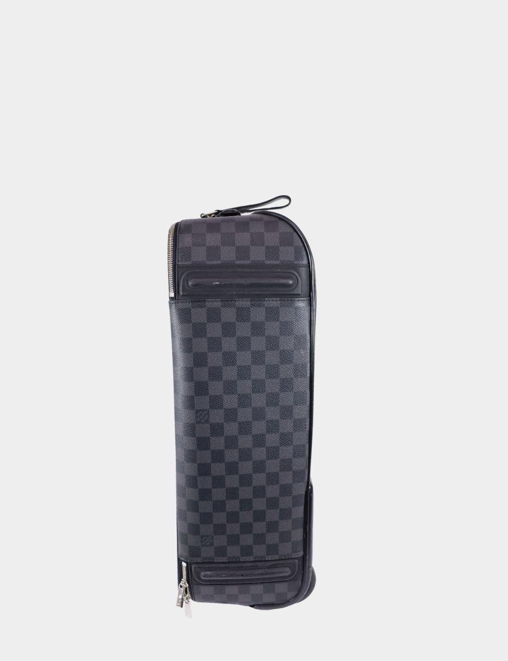 Louis Vuitton Damier Graphite Canvas Pegase 55 Carry On Bag In Fair Condition For Sale In Amman, JO
