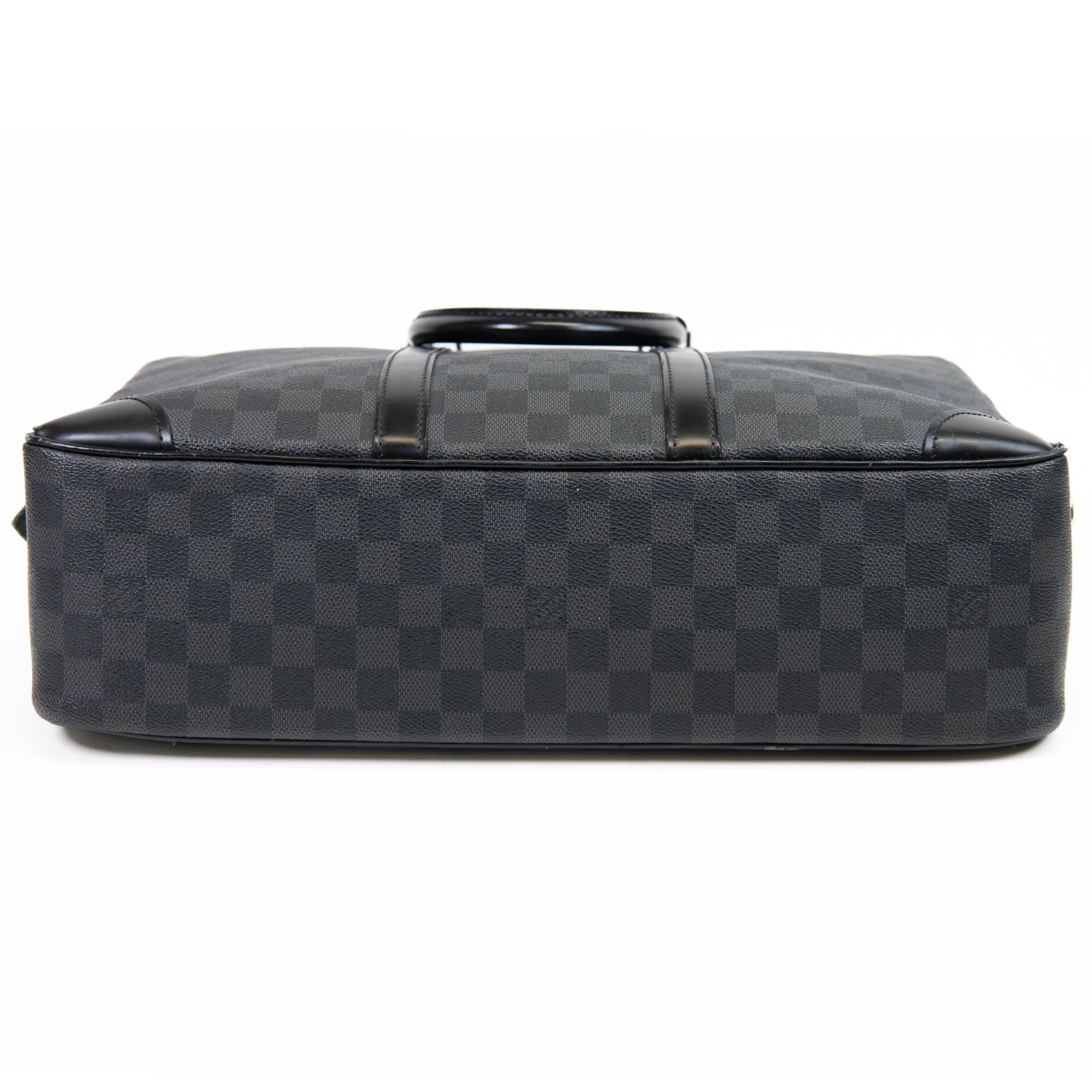 Women's or Men's Louis Vuitton Damier Graphite Canvas Porte Documnets Voyage GM Bag