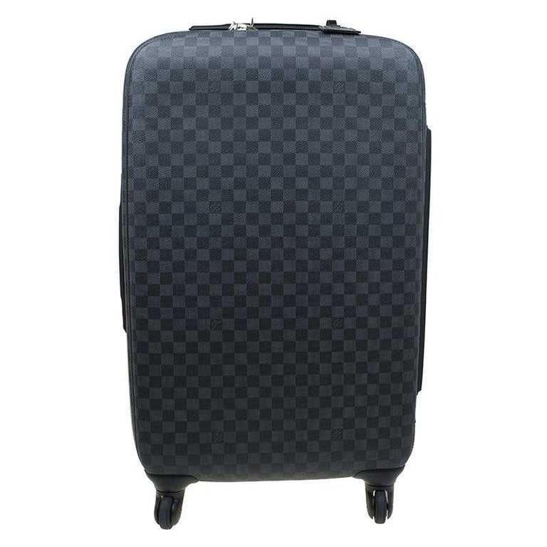 Louis Vuitton Damier Graphite Canvas Zephyr 70 Rolling Suitcase at 1stDibs  | louis vuitton zephyr 70