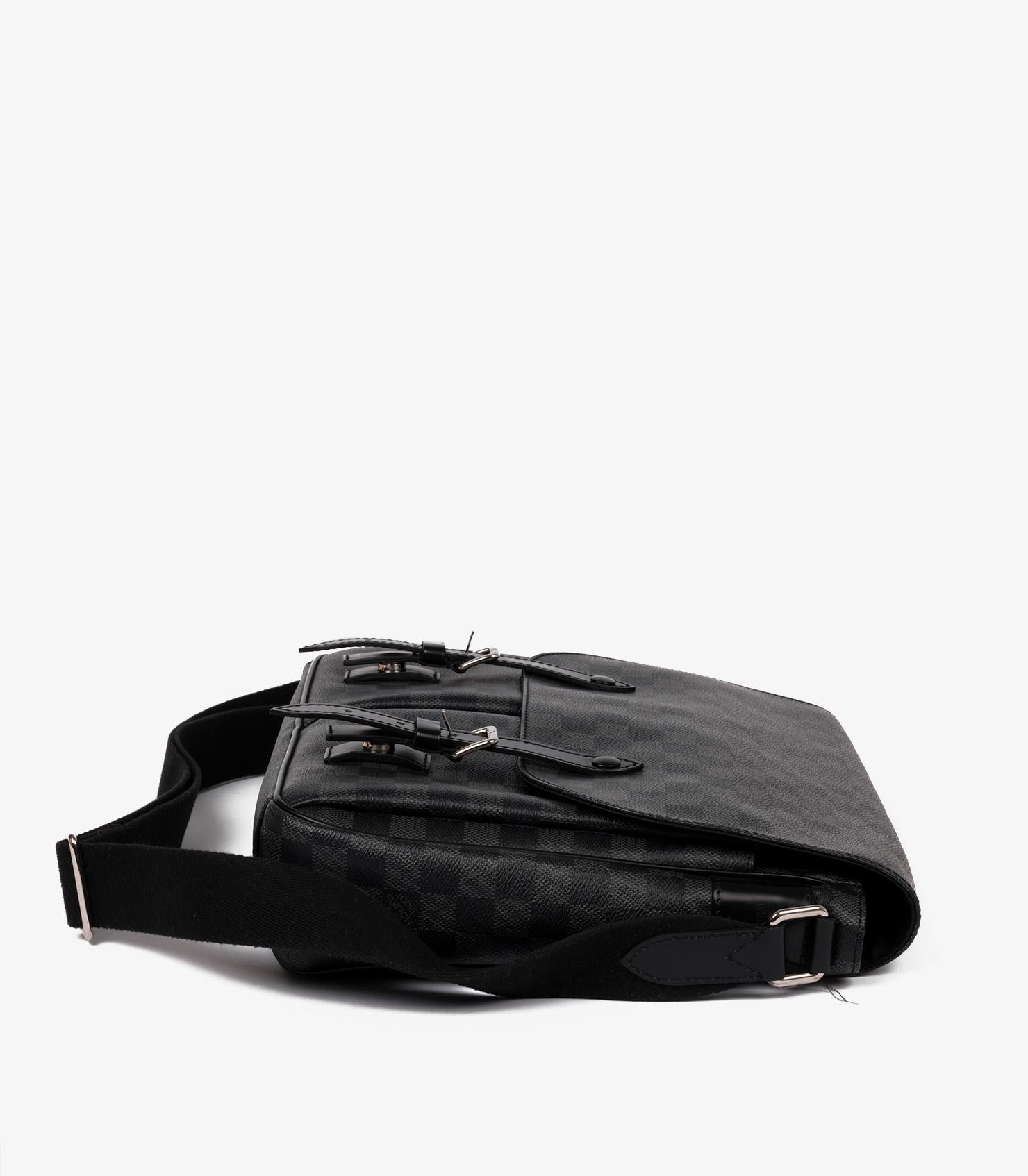 Louis Vuitton Damier Graphite Coated Canvas Christopher Messenger In Excellent Condition For Sale In Bishop's Stortford, Hertfordshire