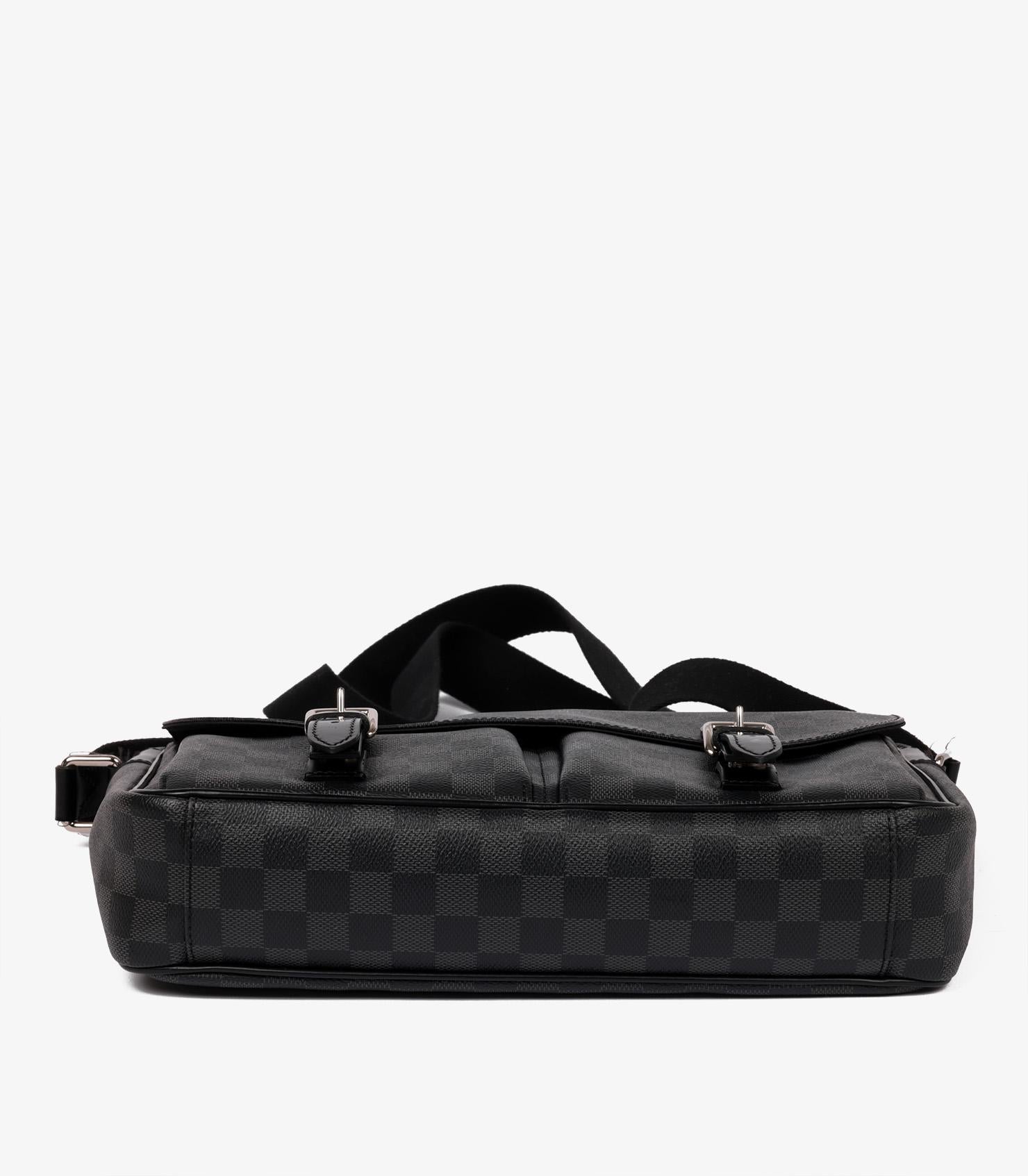 Louis Vuitton Damier Graphite Coated Canvas Christopher Messenger For Sale 1